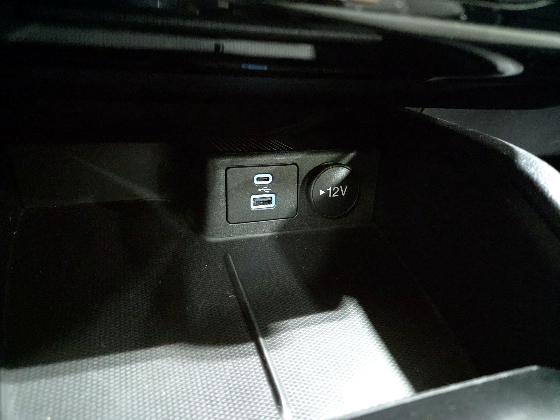 Thumbnail: 2022 Ford Escape - 18