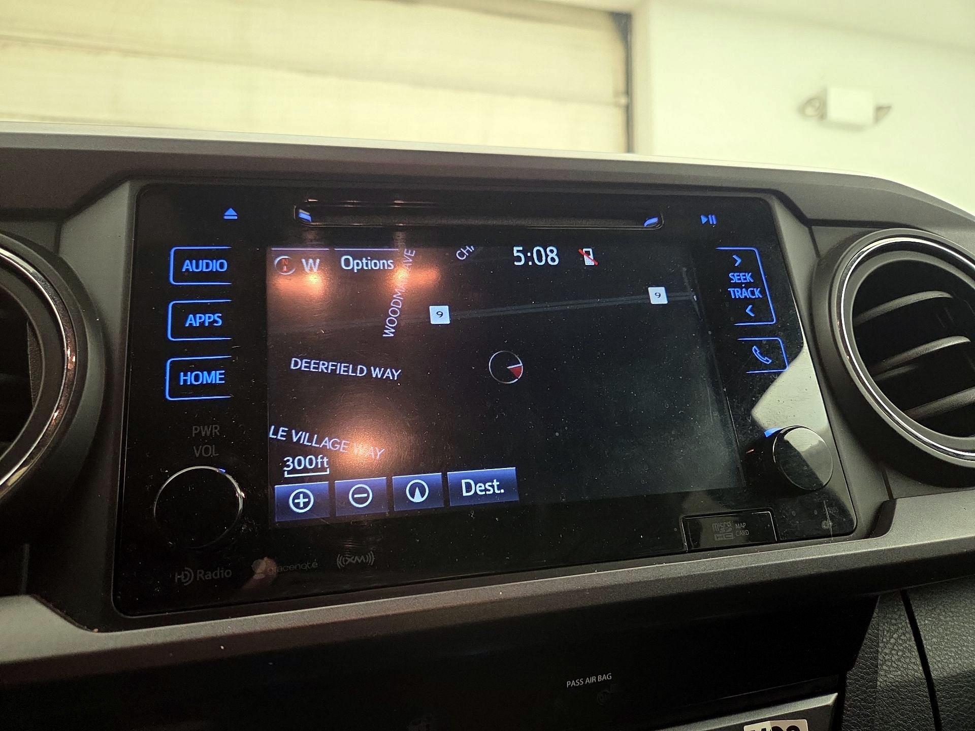 Thumbnail: 2019 Toyota Tacoma - 14