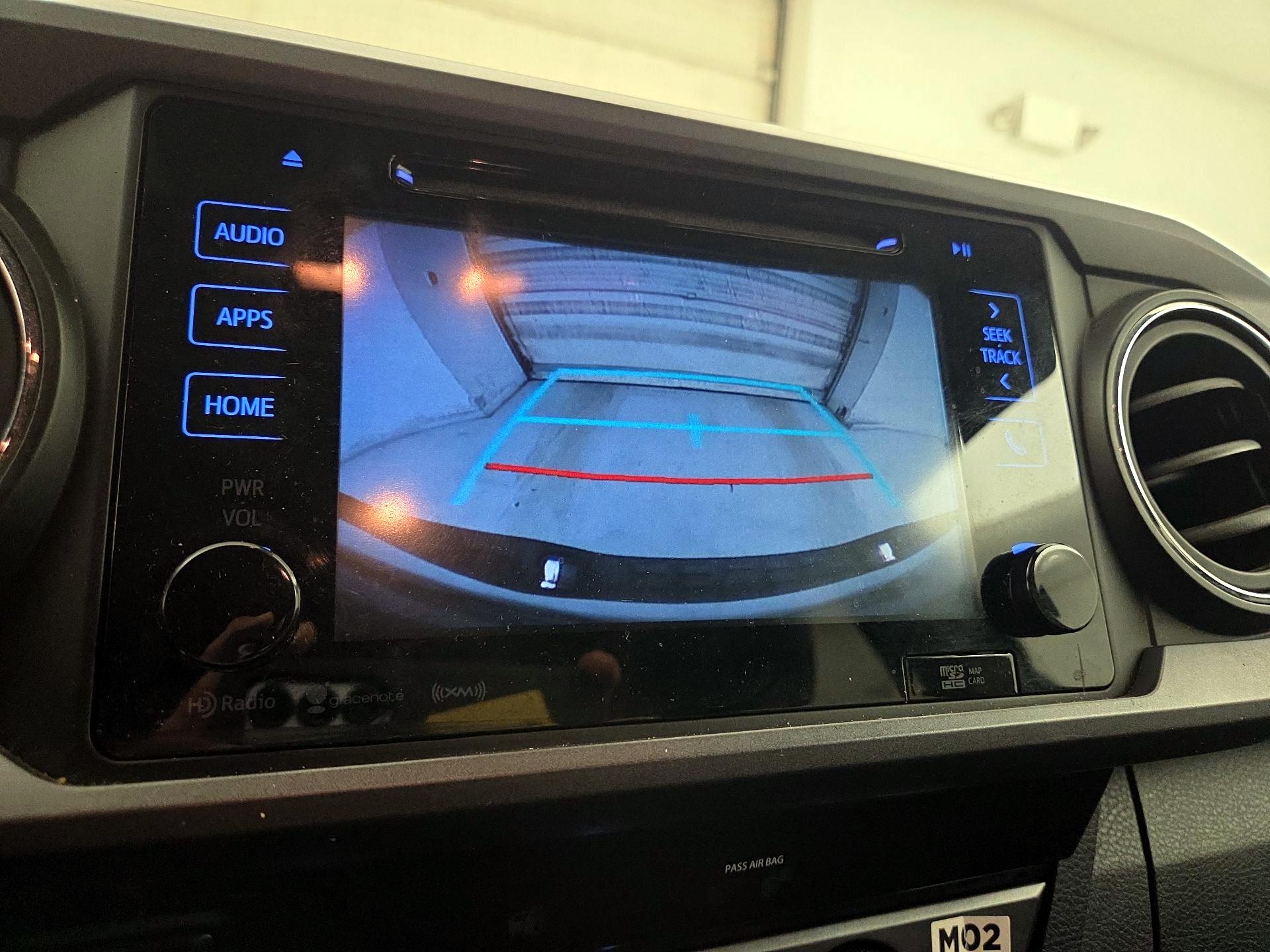 Thumbnail: 2019 Toyota Tacoma - 15