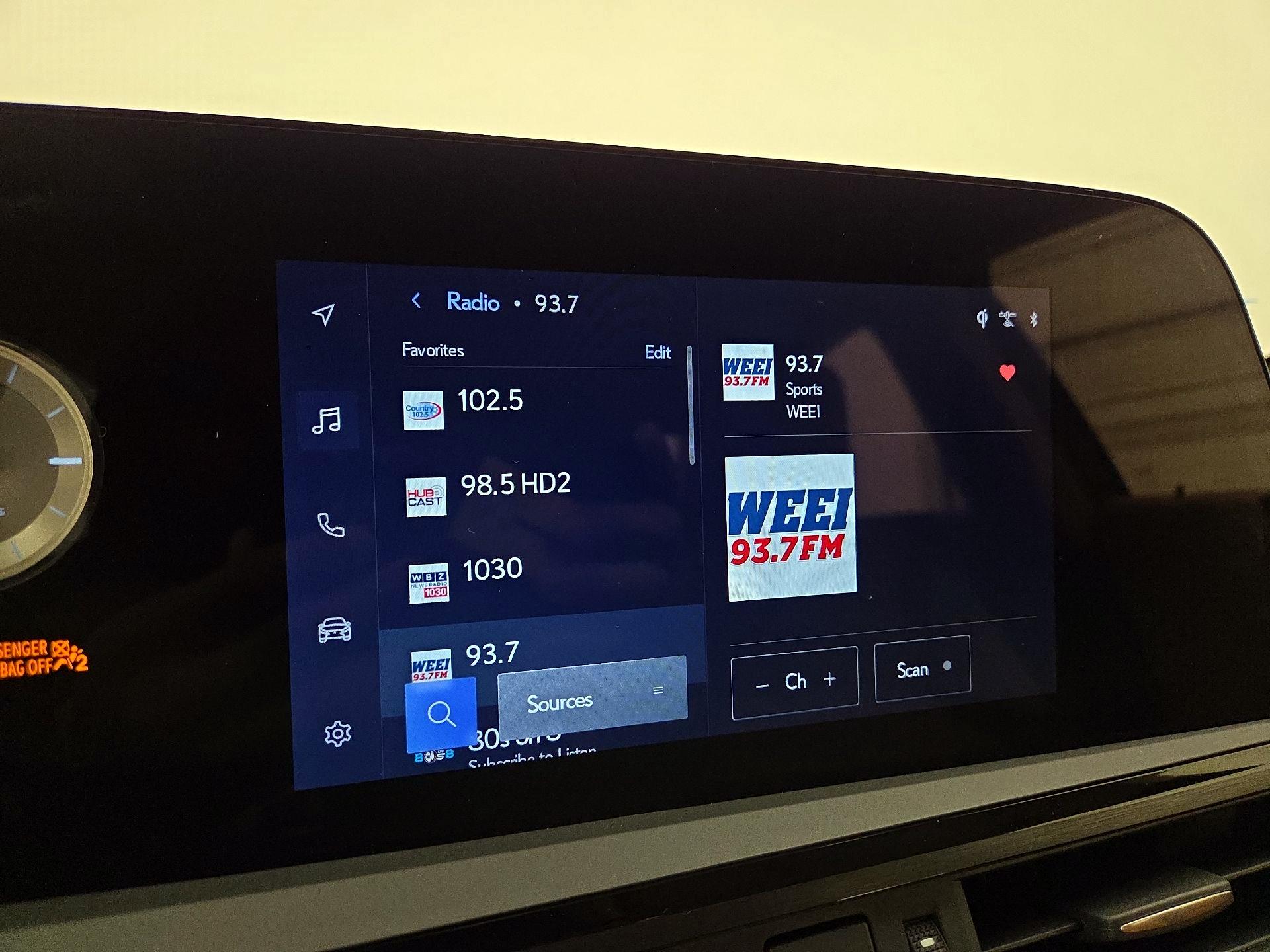 Thumbnail: 2024 Lexus ES - 15