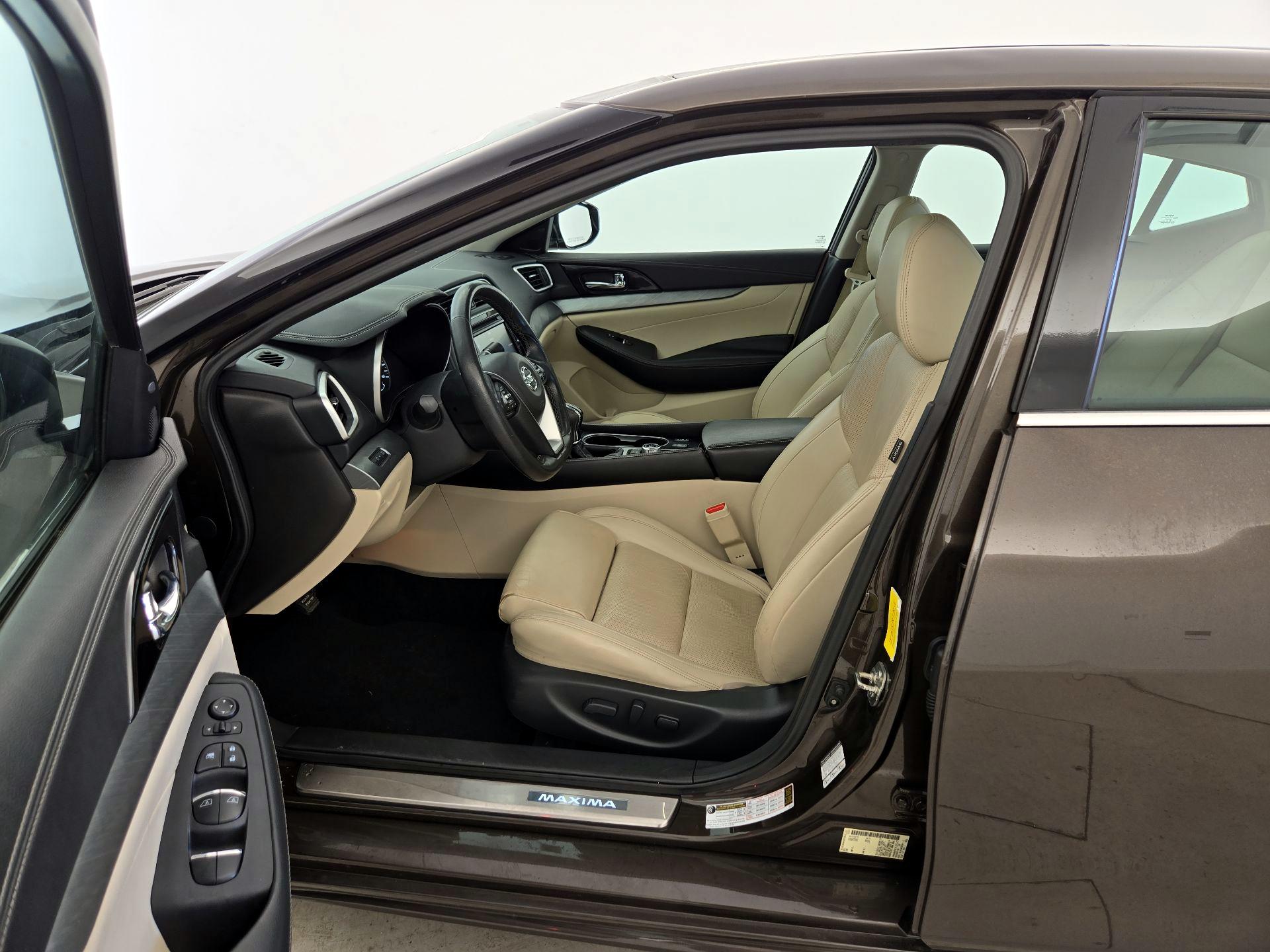 Thumbnail: 2016 Nissan Maxima - 11