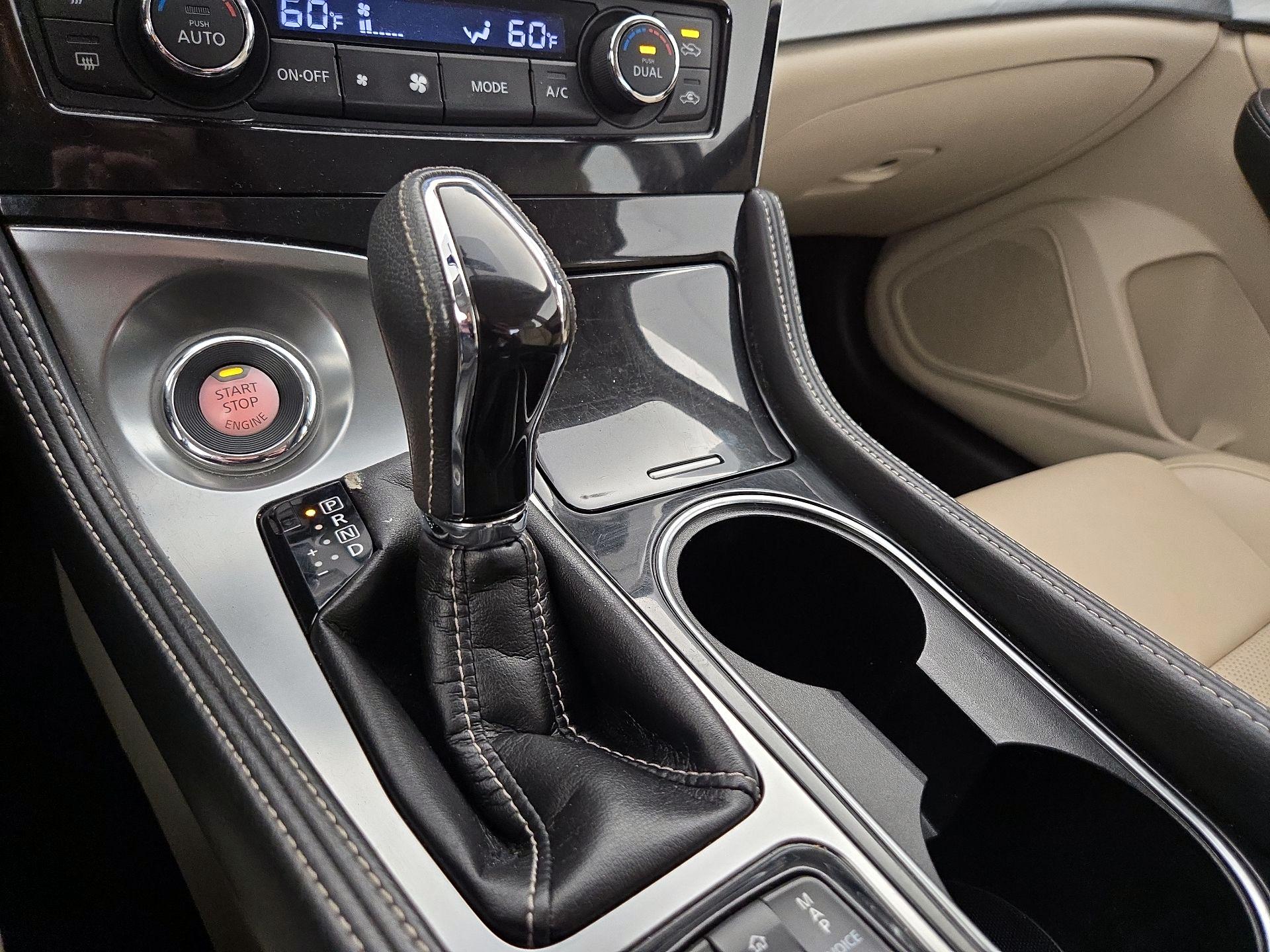 Thumbnail: 2016 Nissan Maxima - 18