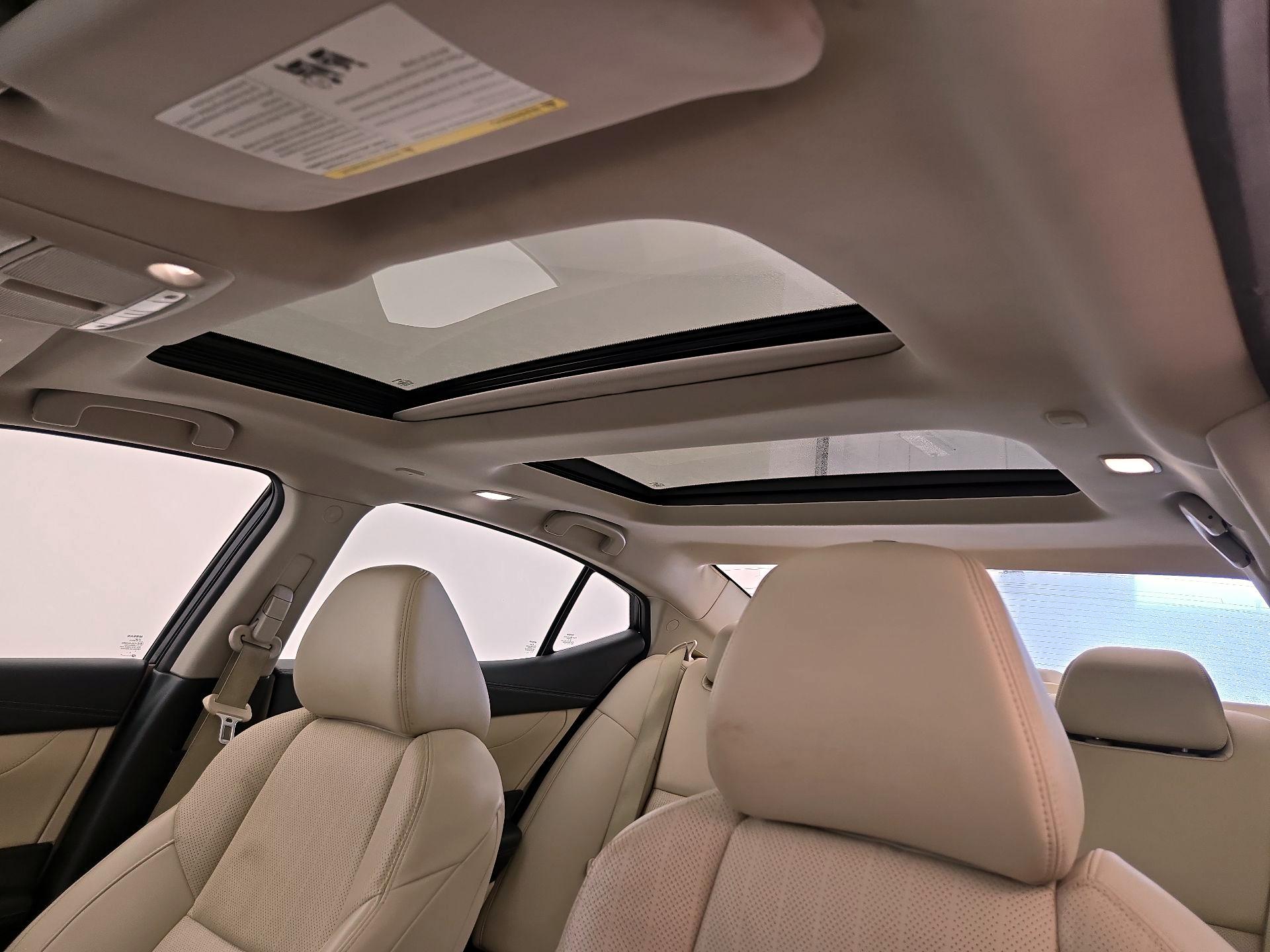 Thumbnail: 2016 Nissan Maxima - 20