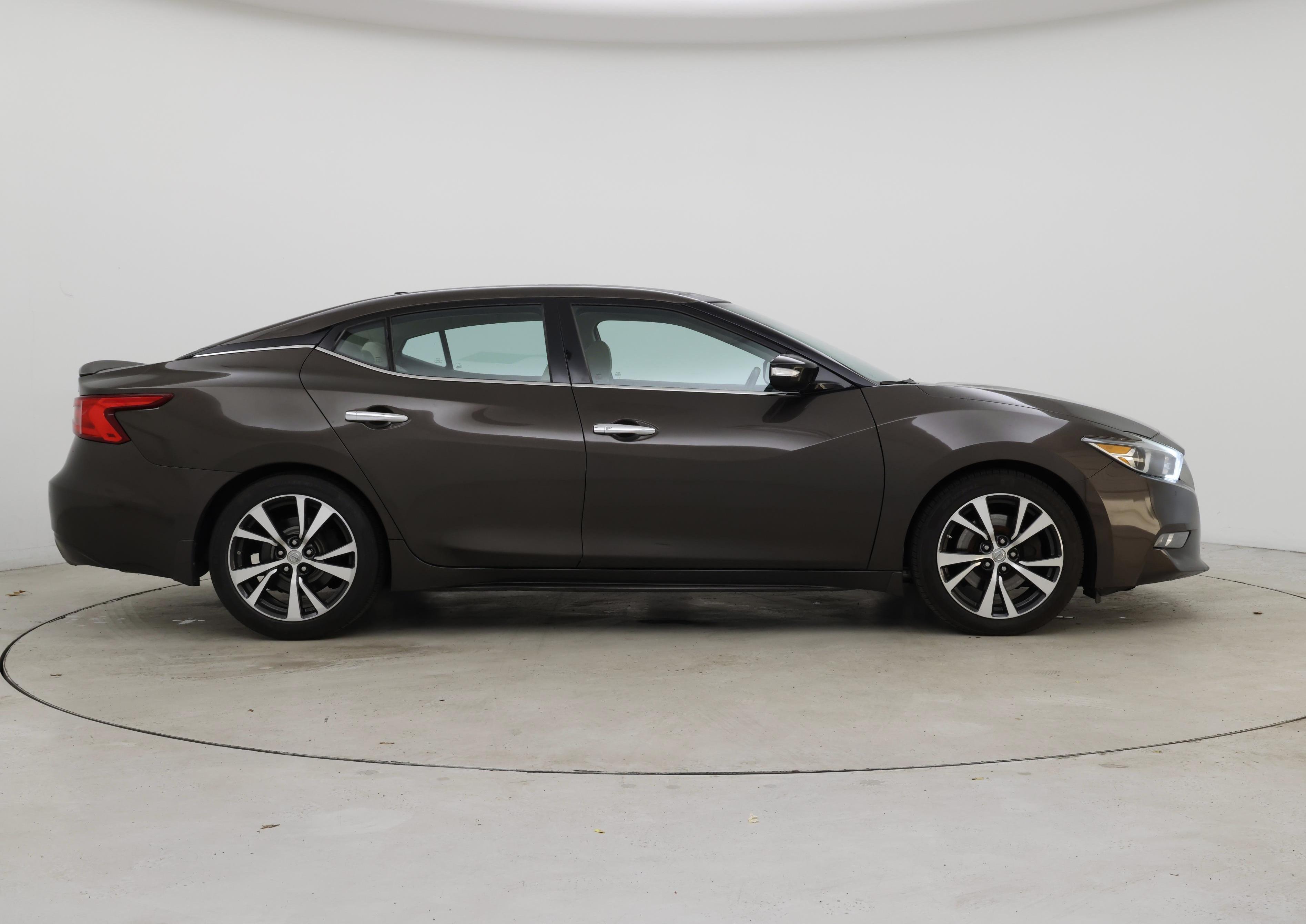 Thumbnail: 2016 Nissan Maxima - 7
