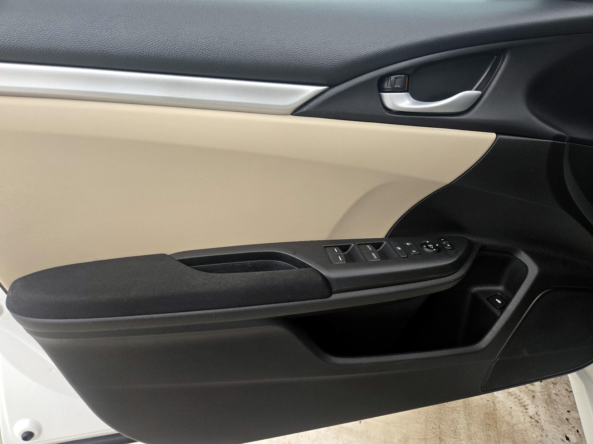 Thumbnail: 2019 Honda Civic - 12