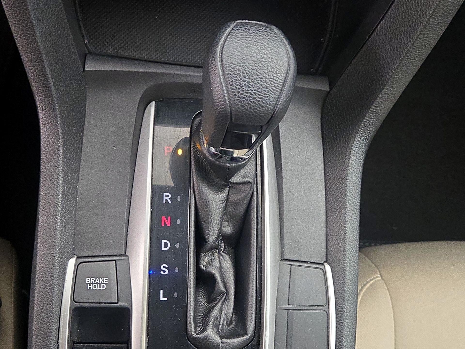 Thumbnail: 2019 Honda Civic - 17