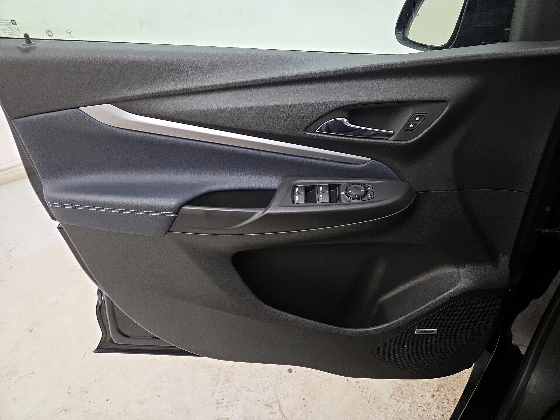 Thumbnail: 2023 Chevrolet Bolt EUV - 12