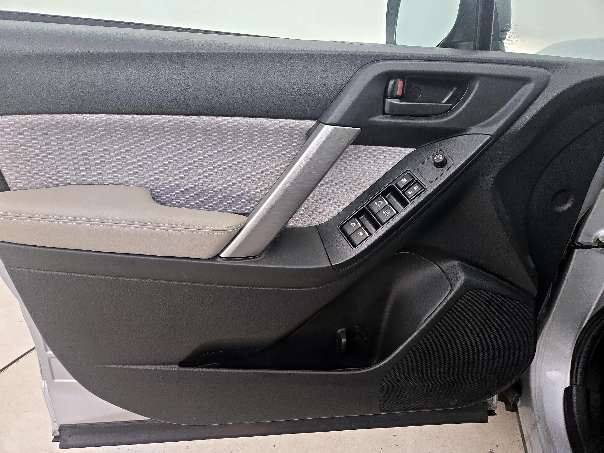 Thumbnail: 2018 Subaru Forester - 12