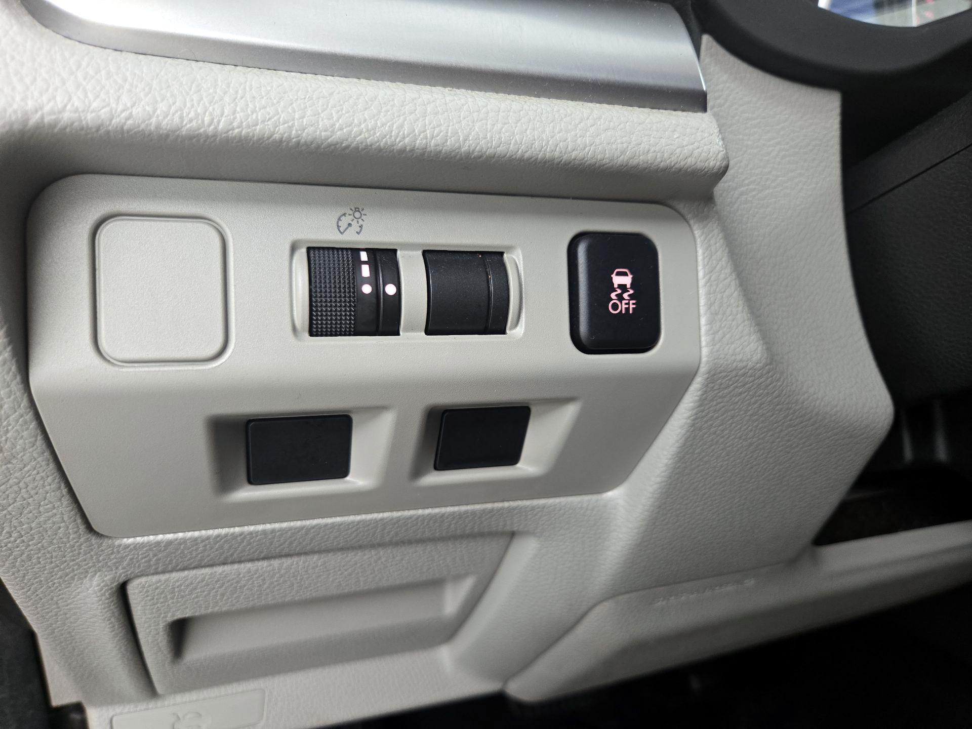 Thumbnail: 2018 Subaru Forester - 13