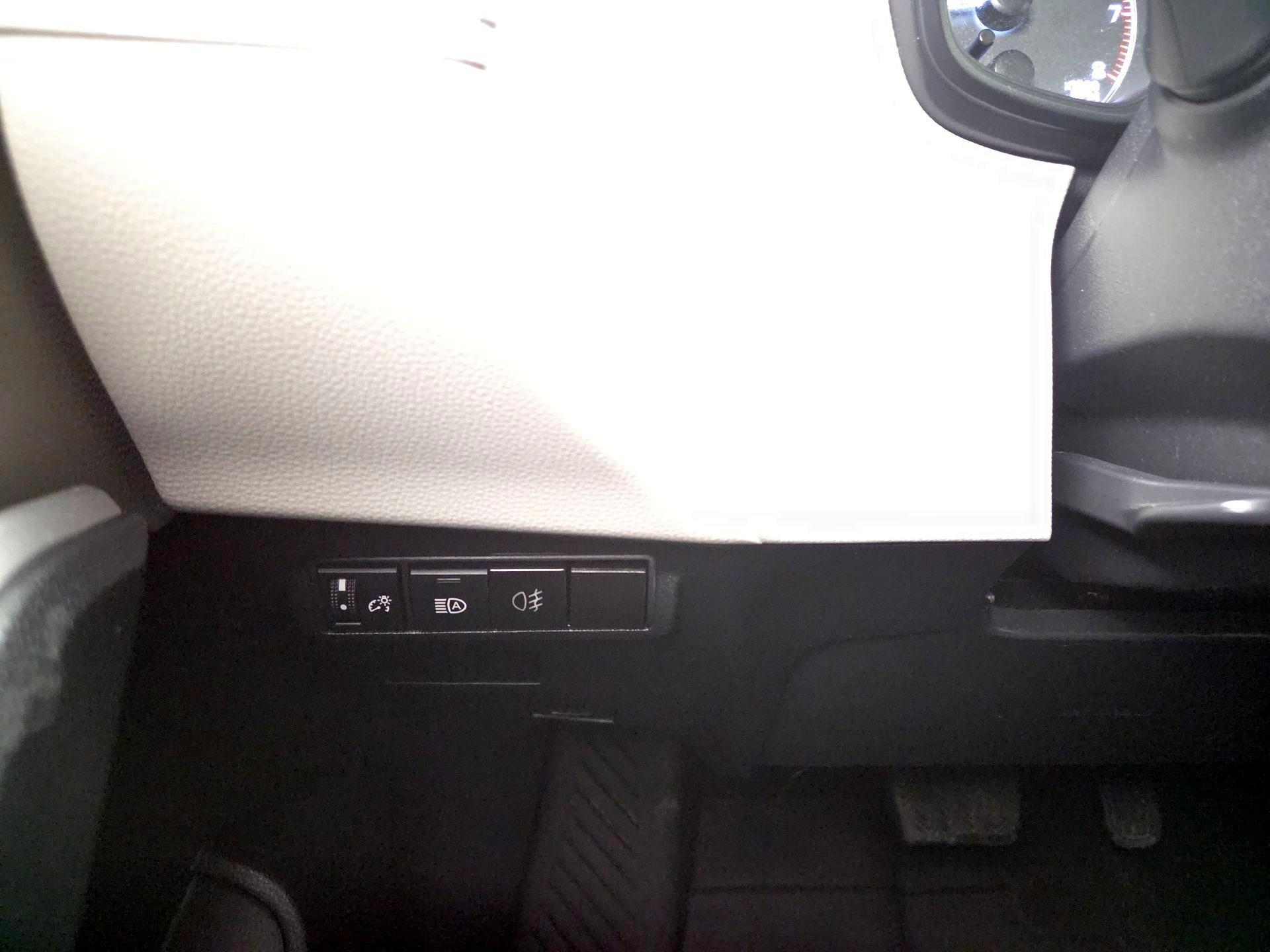 Thumbnail: 2023 Toyota Corolla Cross - 13