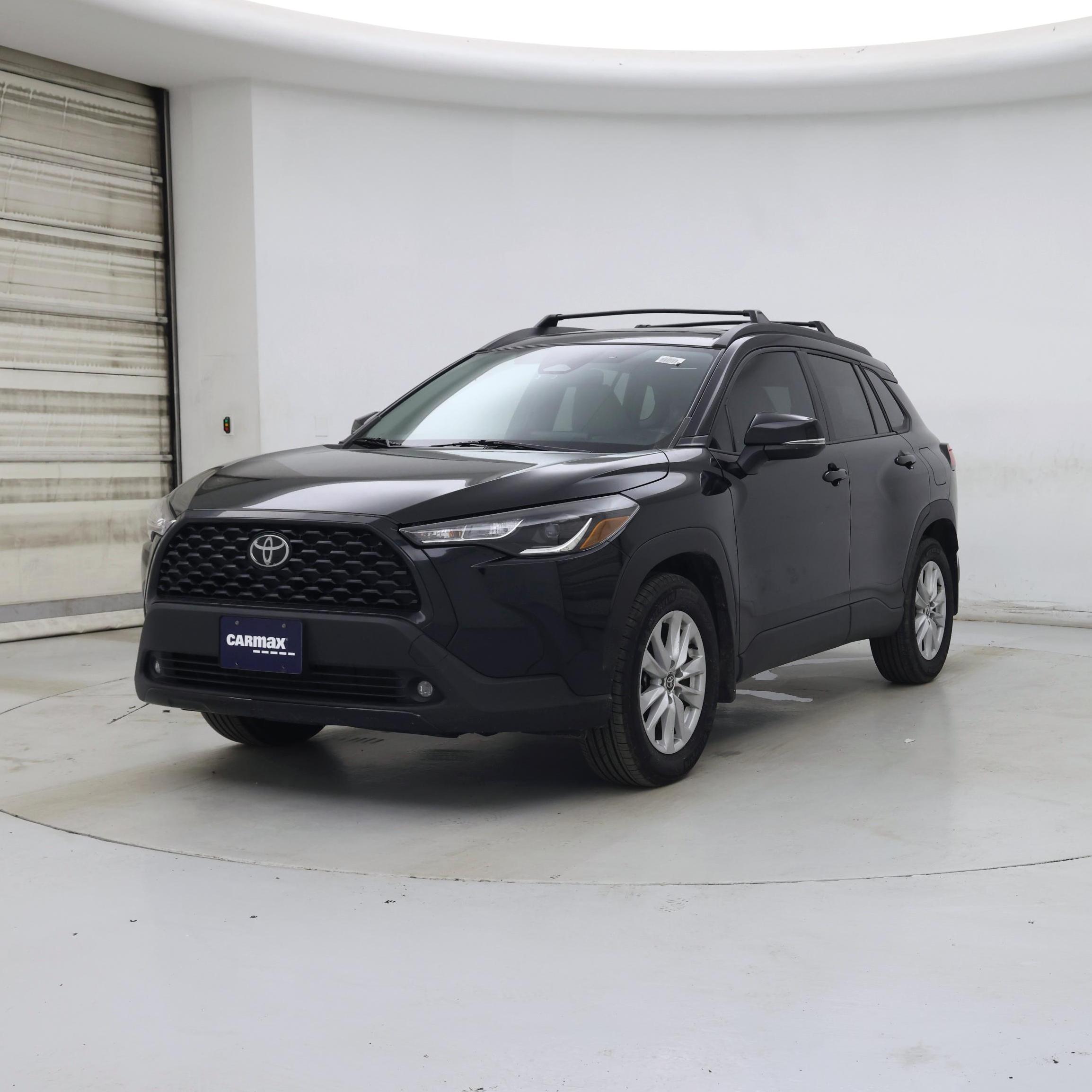 Thumbnail: 2023 Toyota Corolla Cross - 4