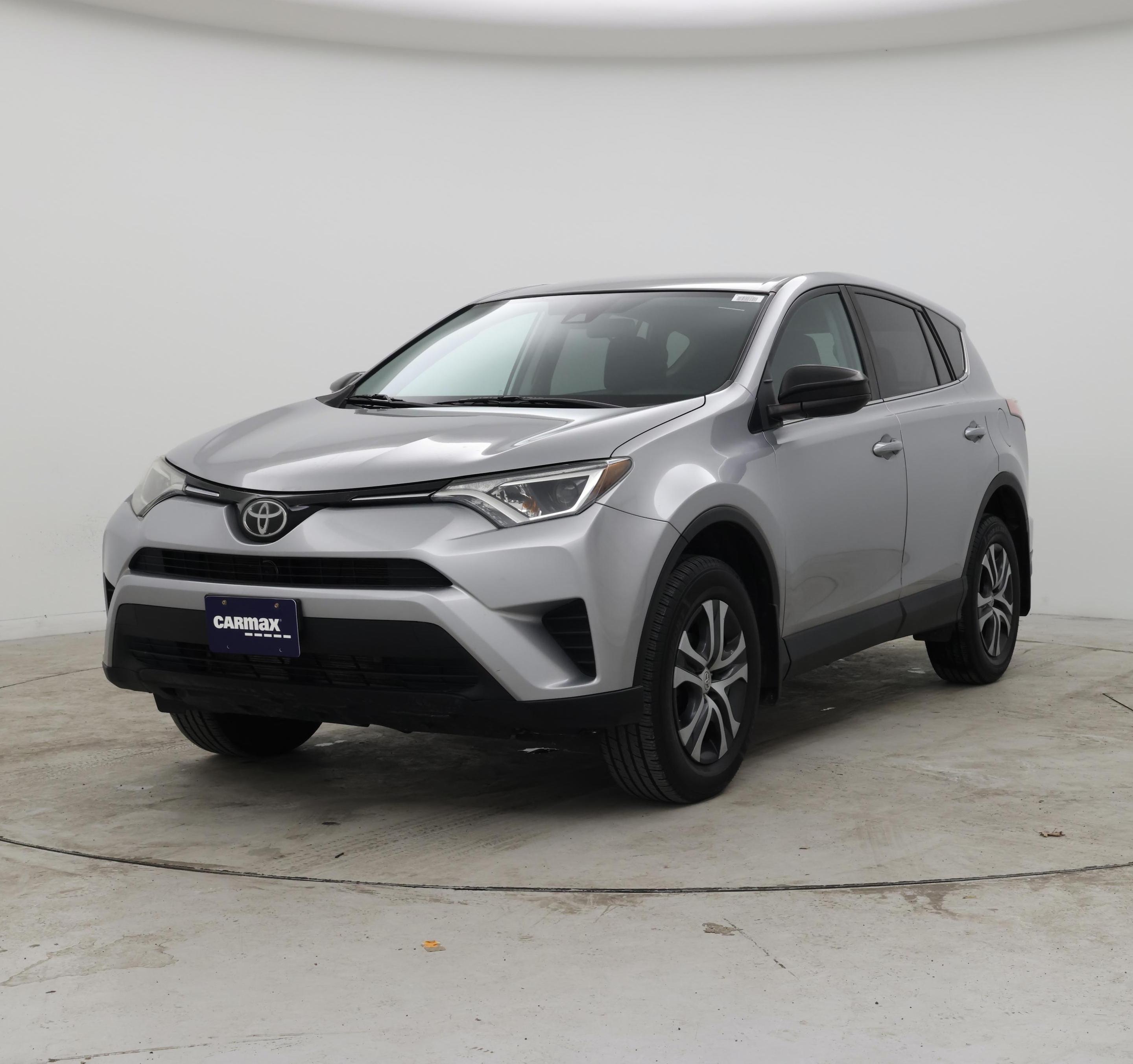 Thumbnail: 2017 Toyota RAV4 - 4