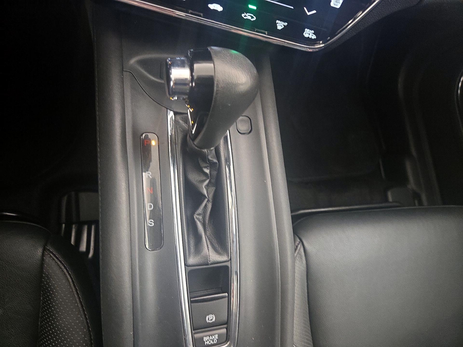 Thumbnail: 2018 Honda HR-V - 17