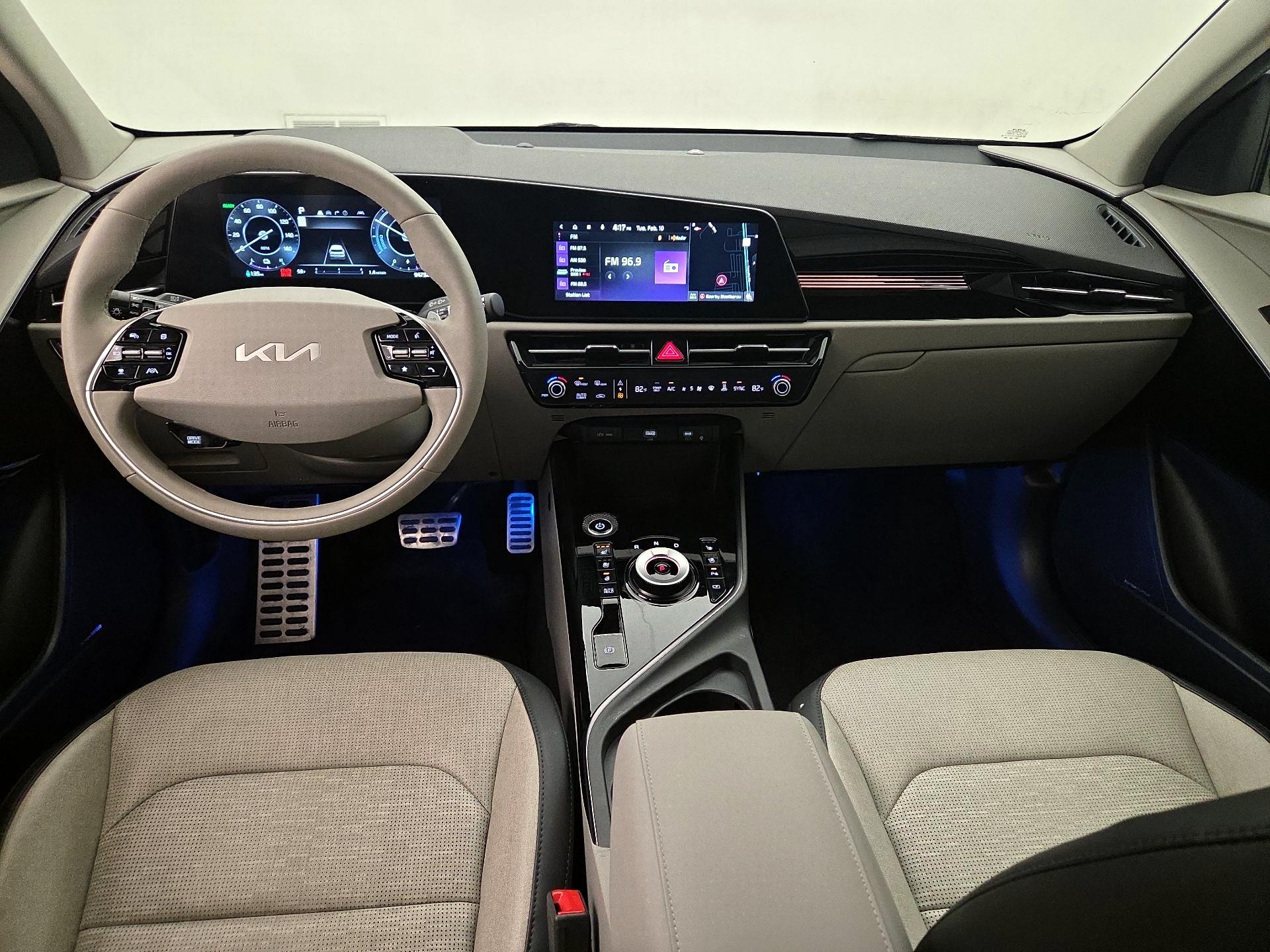 Thumbnail: 2023 Kia Niro - 9