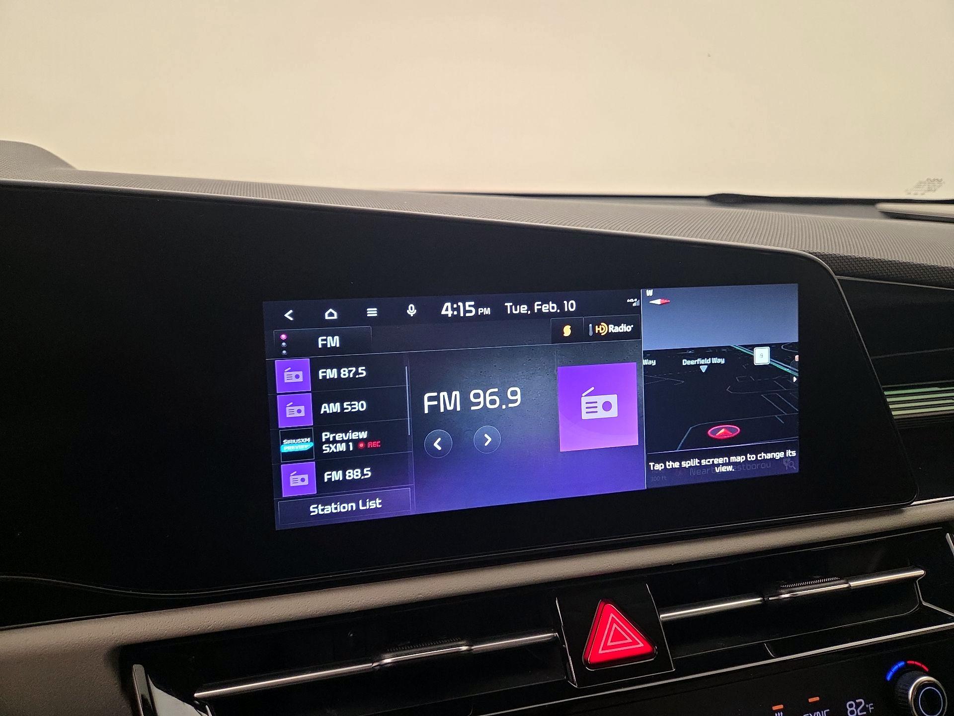 Thumbnail: 2023 Kia Niro - 16