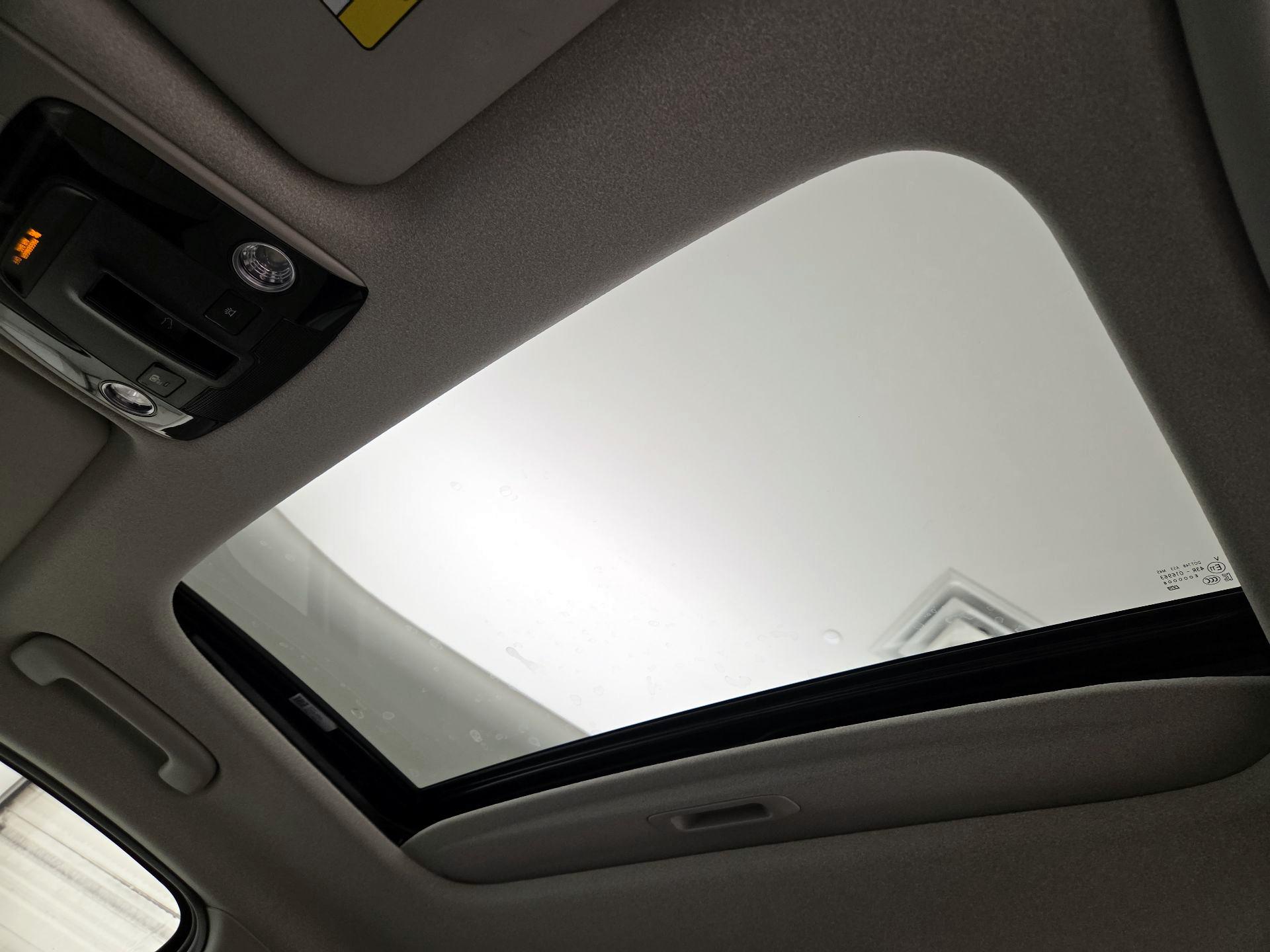 Thumbnail: 2023 Kia Niro - 20