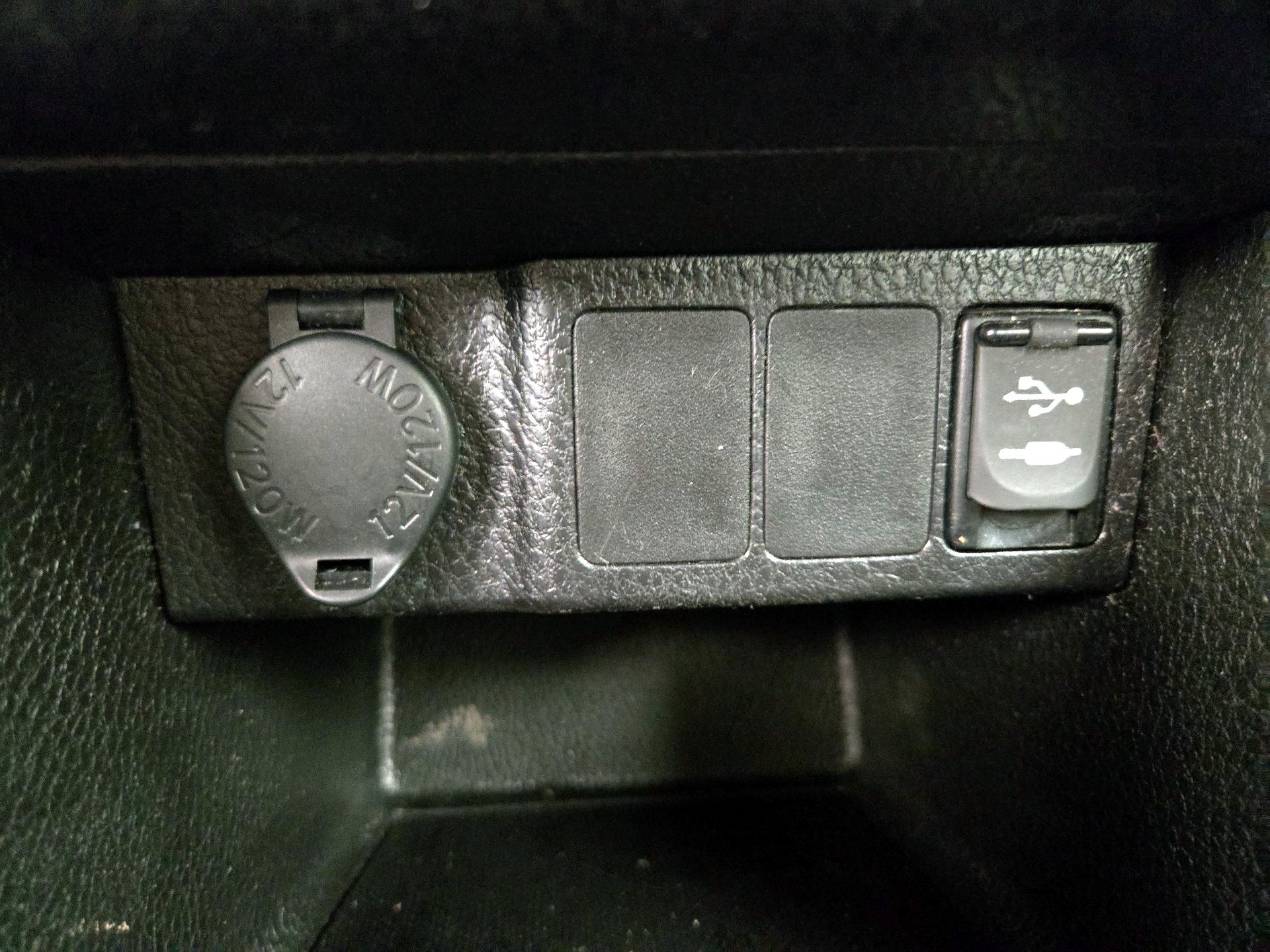 Thumbnail: 2017 Toyota Corolla - 18