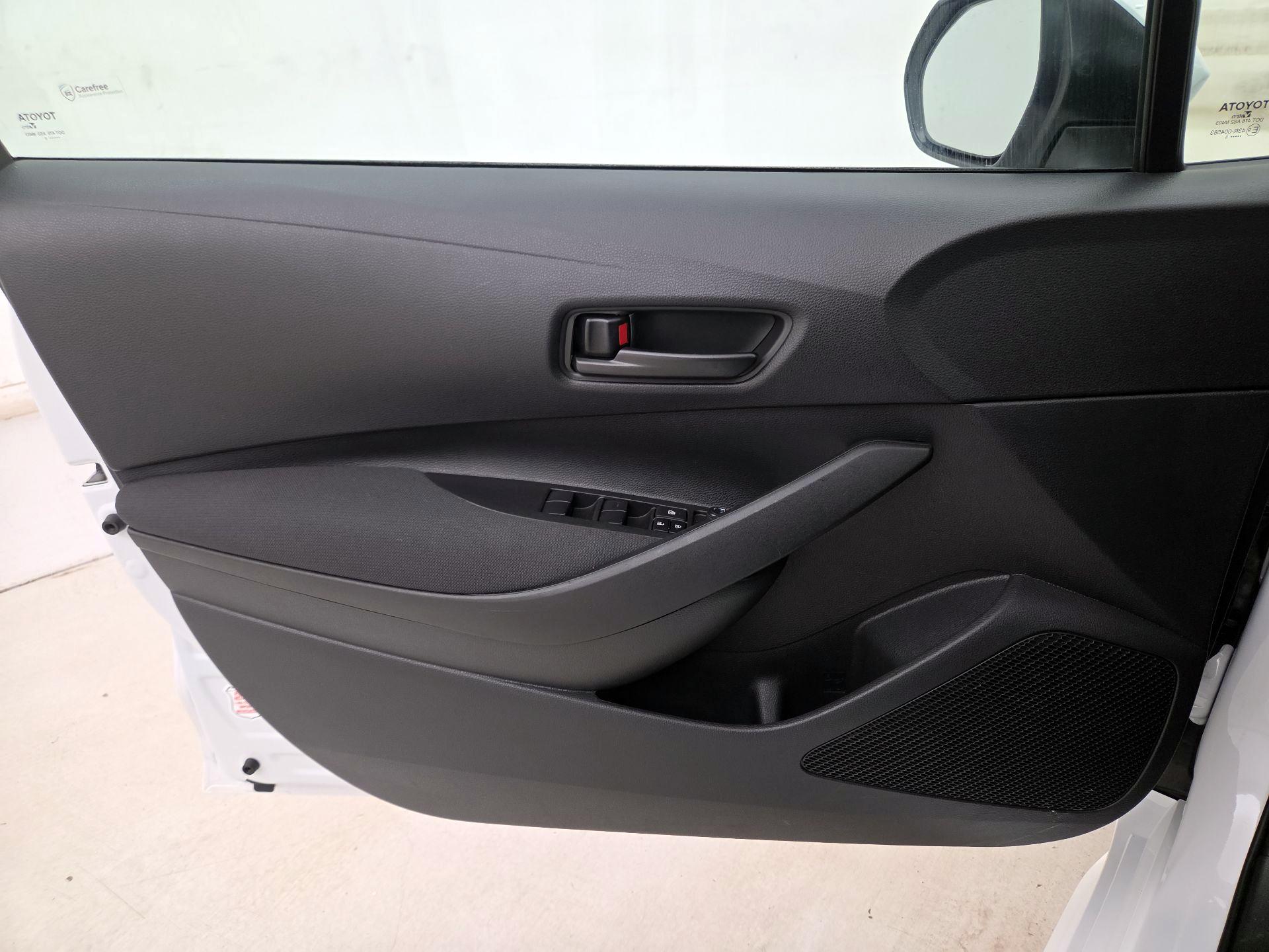 Thumbnail: 2025 Toyota Corolla - 12