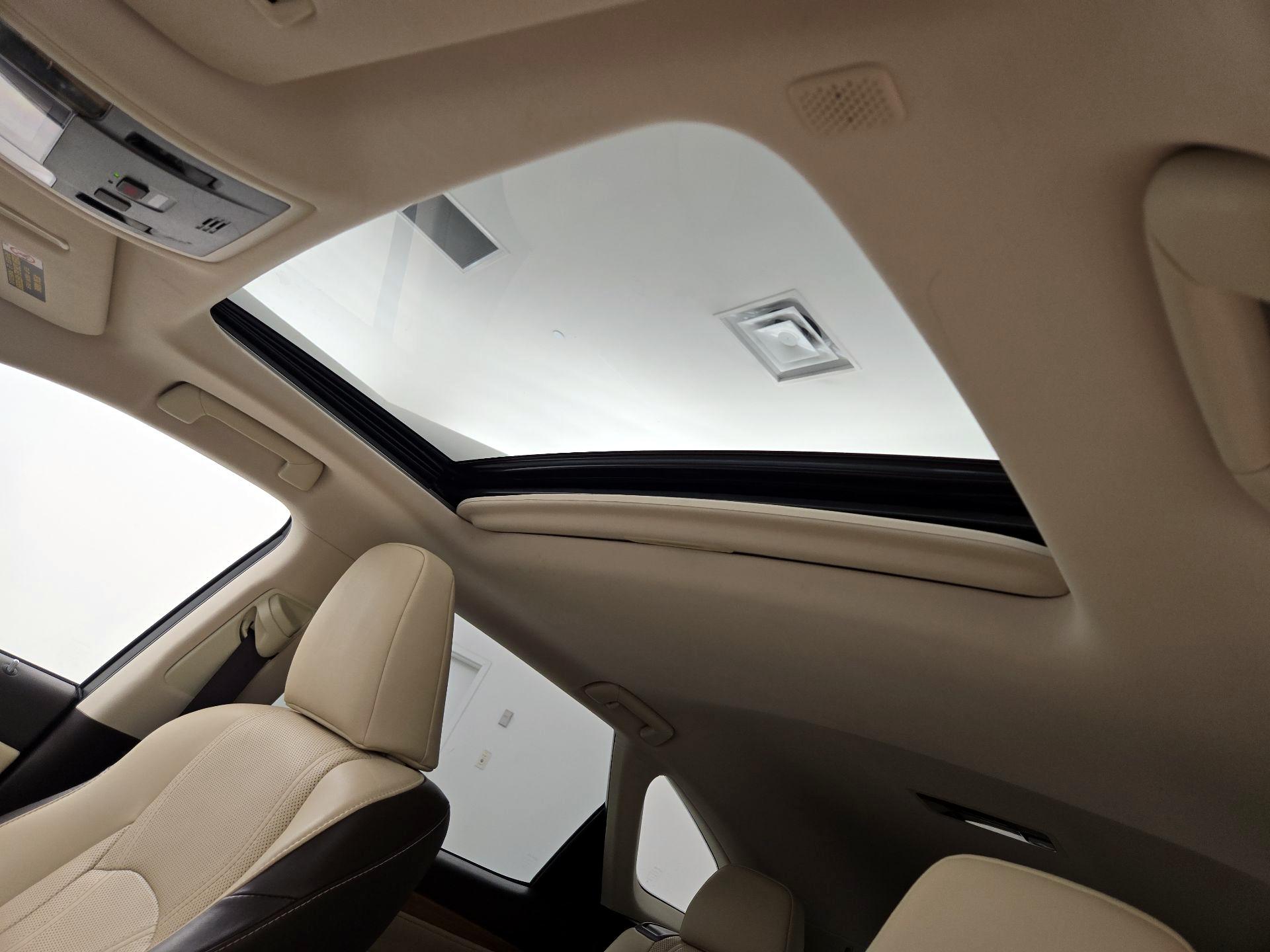 Thumbnail: 2018 Lexus RX - 20