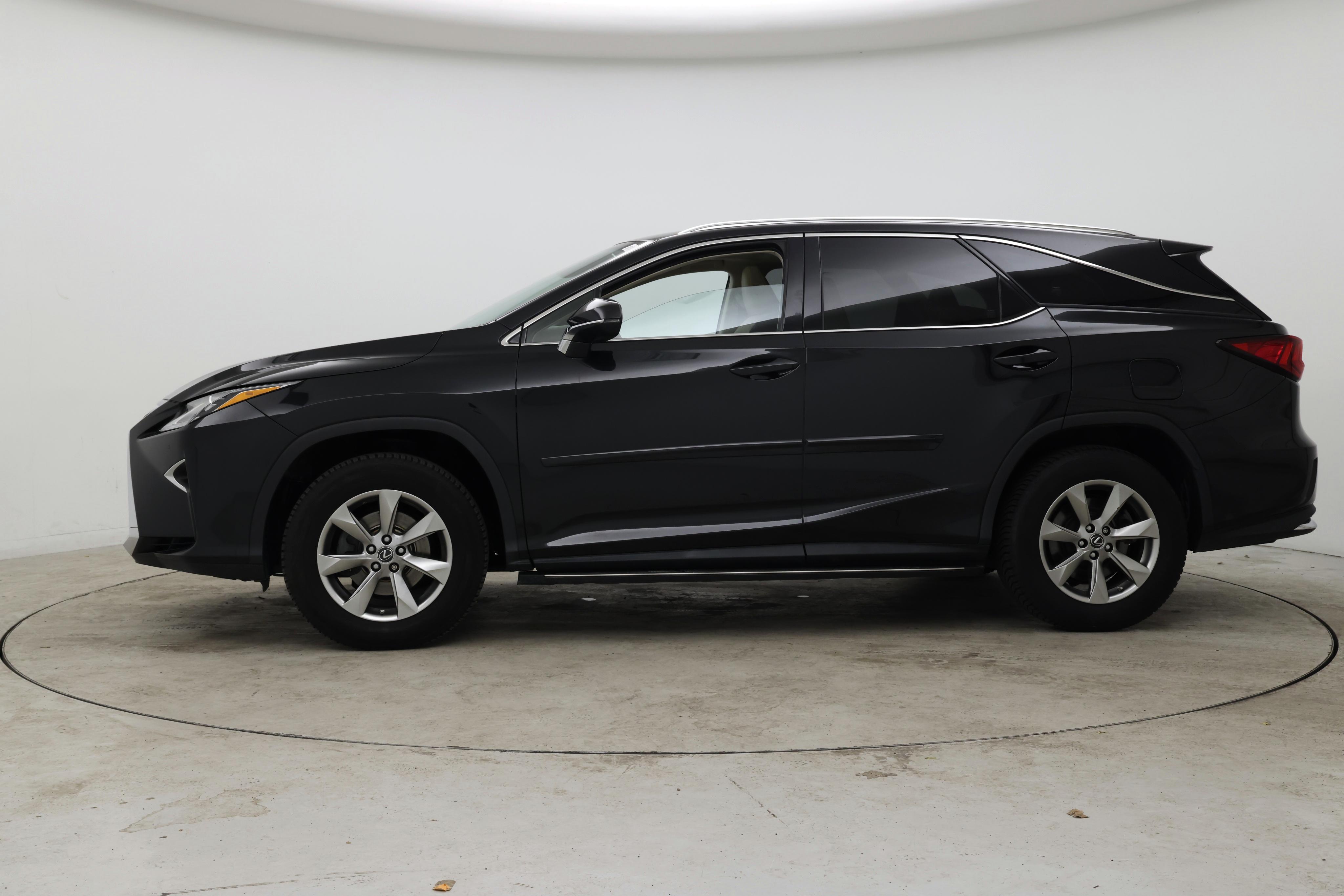 Thumbnail: 2018 Lexus RX - 3