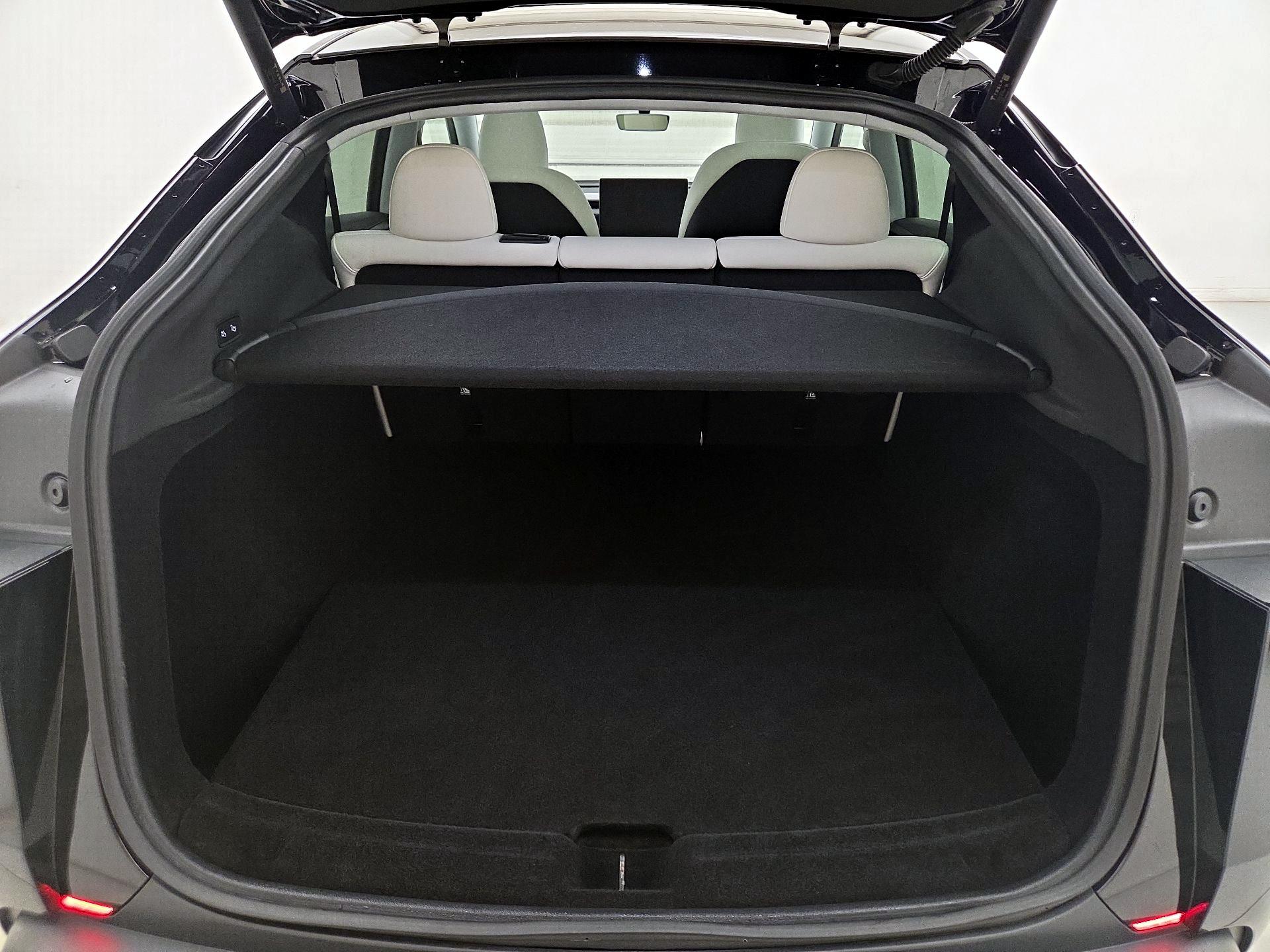 Thumbnail: 2026 Tesla Model Y - 20