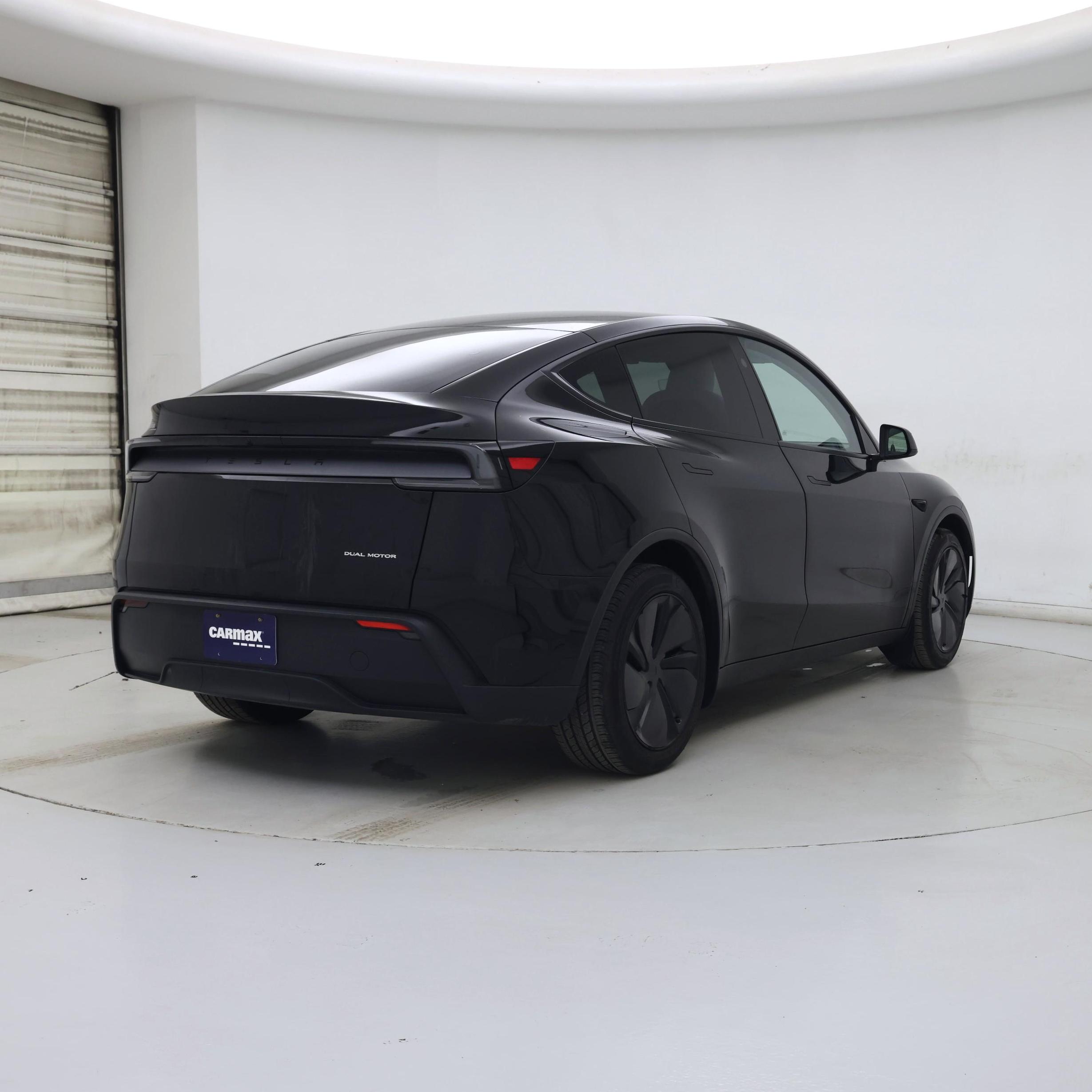 Thumbnail: 2026 Tesla Model Y - 8