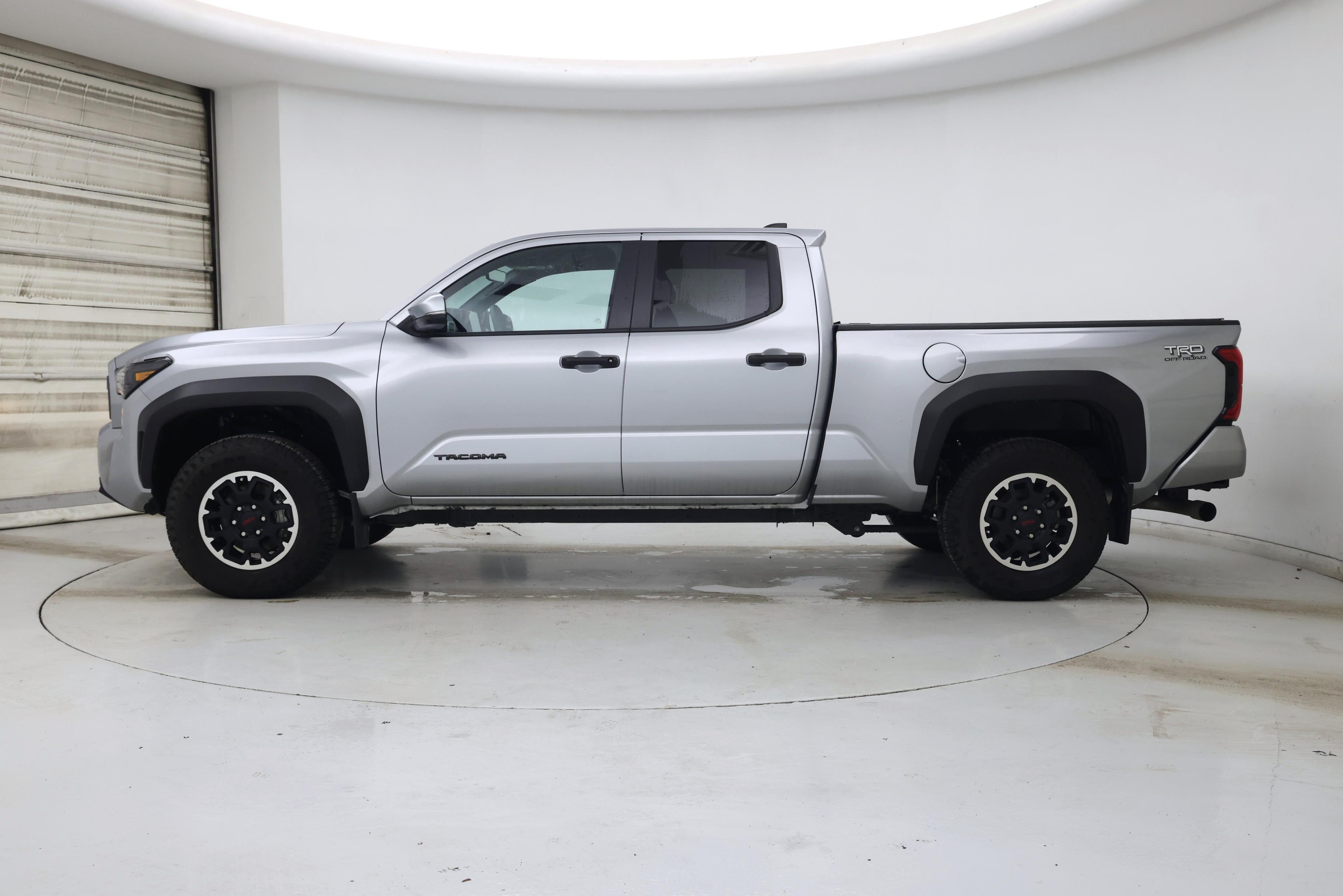 Thumbnail: 2024 Toyota Tacoma - 3