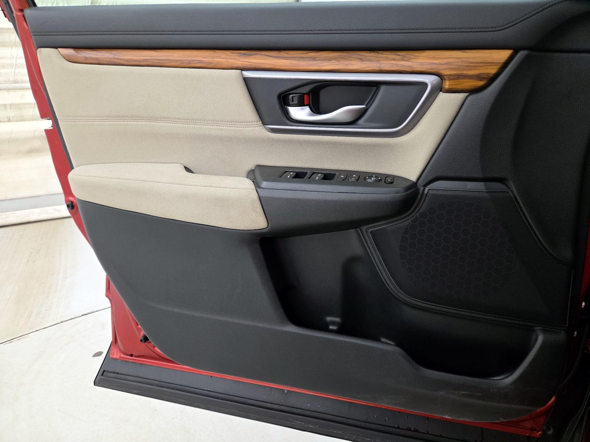 Thumbnail: 2017 Honda CR-V - 12