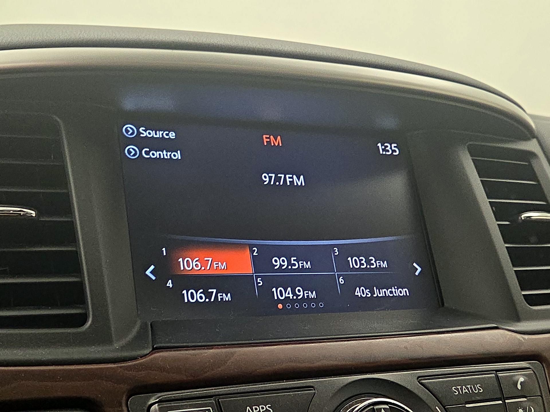 Thumbnail: 2018 Nissan Pathfinder - 15