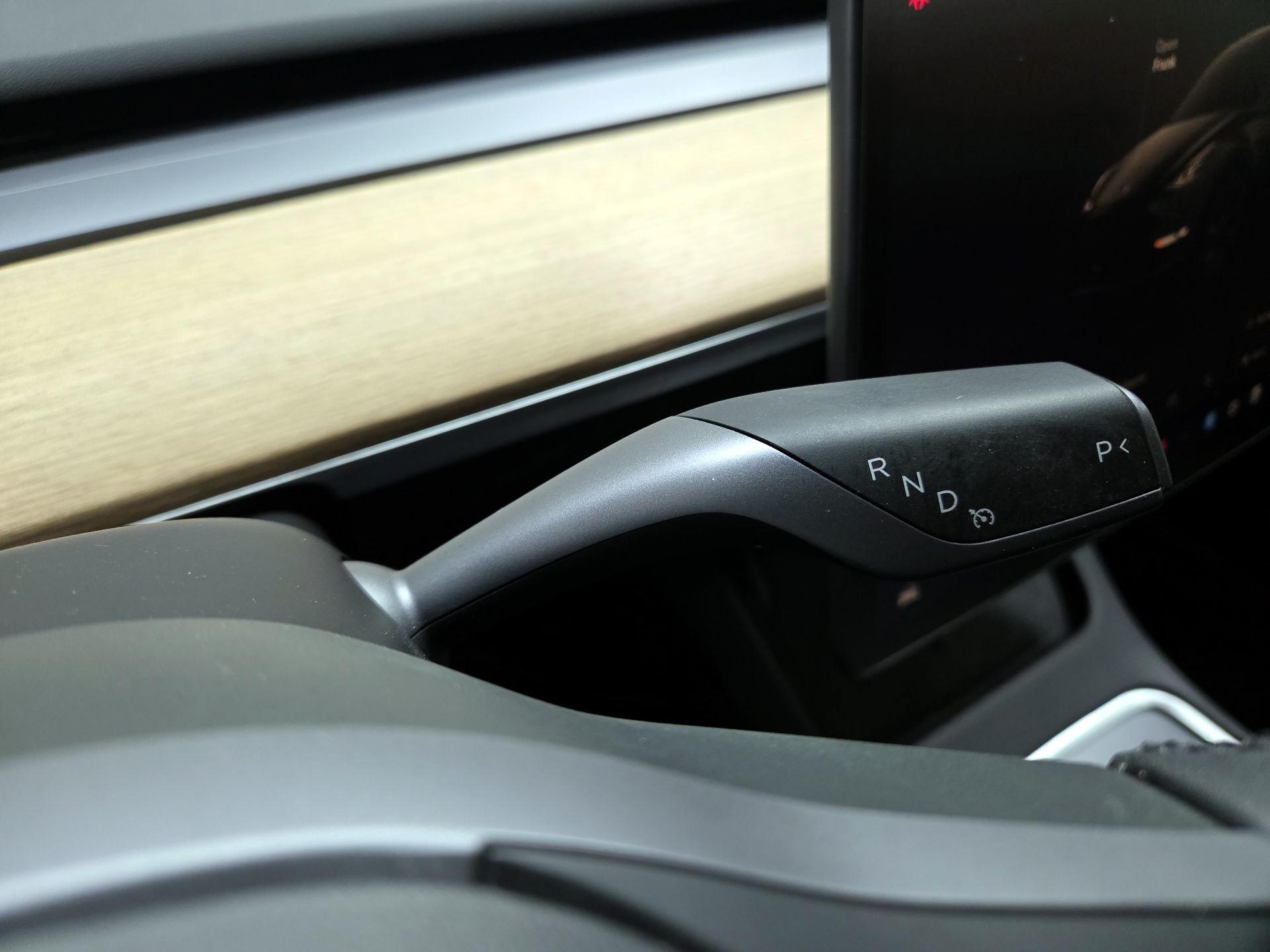 Thumbnail: 2025 Tesla Model Y - 17