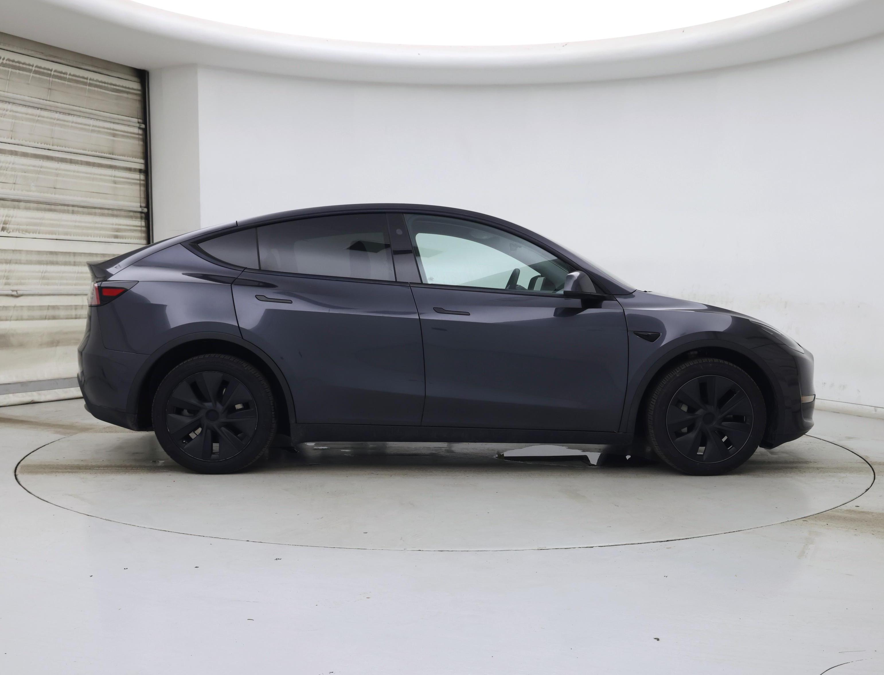 Thumbnail: 2025 Tesla Model Y - 7