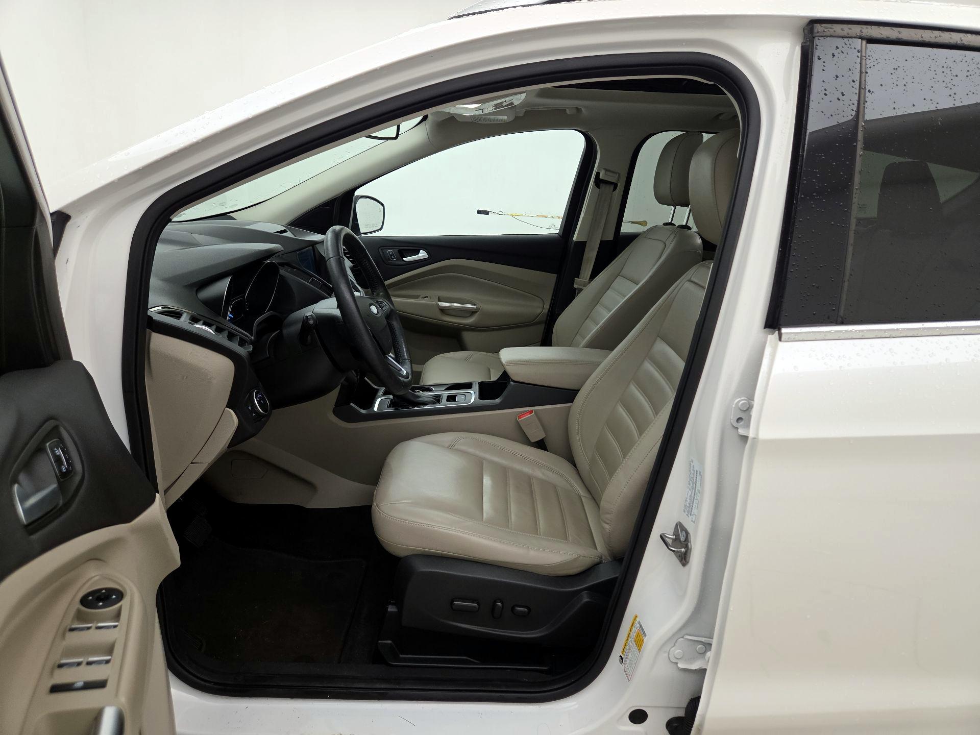 Thumbnail: 2018 Ford Escape - 11