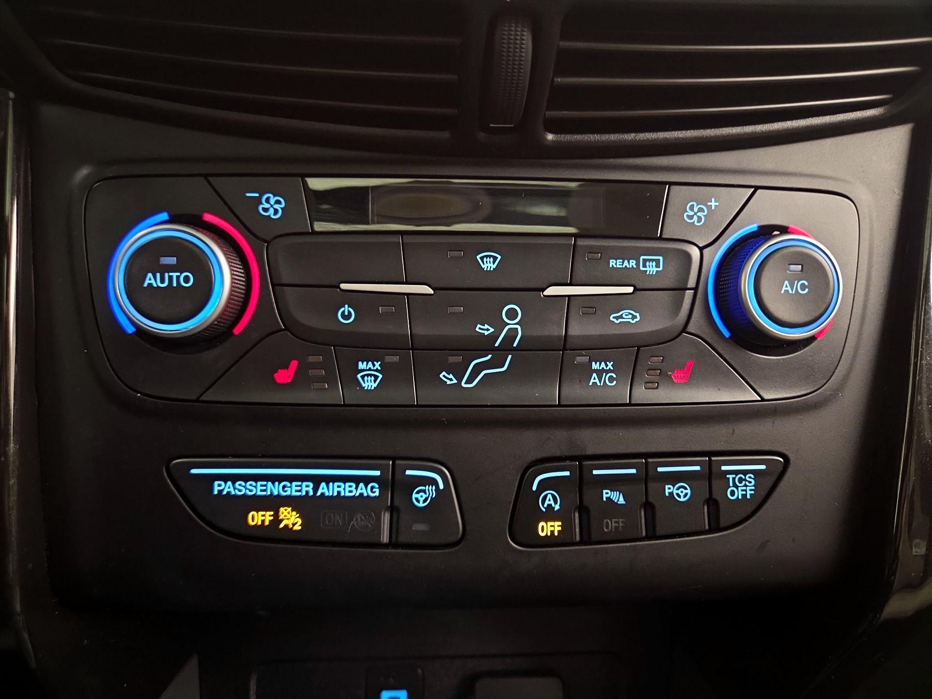 Thumbnail: 2018 Ford Escape - 17