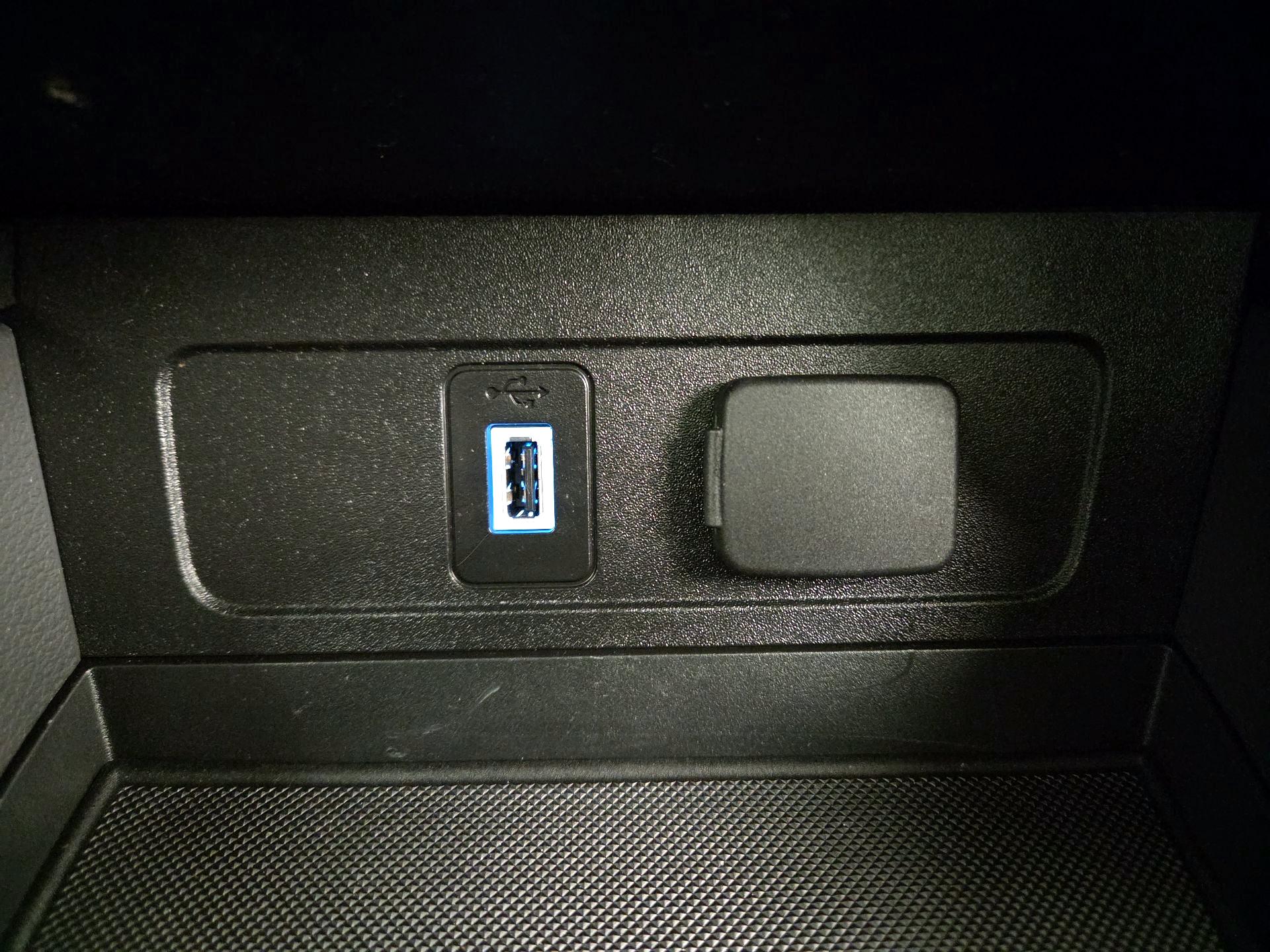 Thumbnail: 2018 Ford Escape - 19