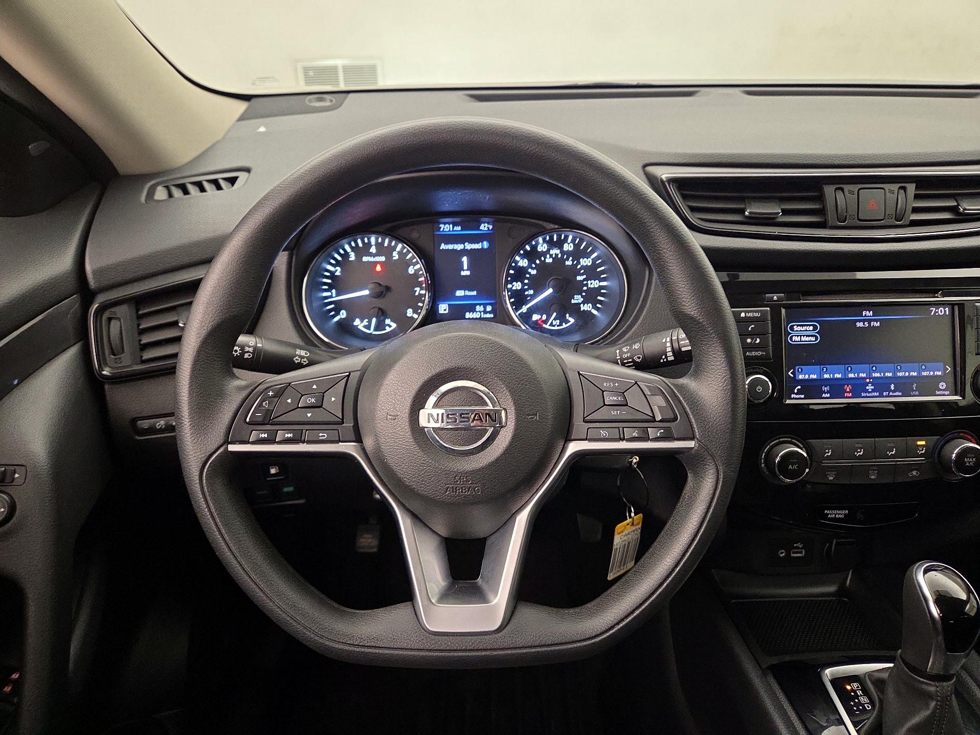 Thumbnail: 2018 Nissan Rogue - 10