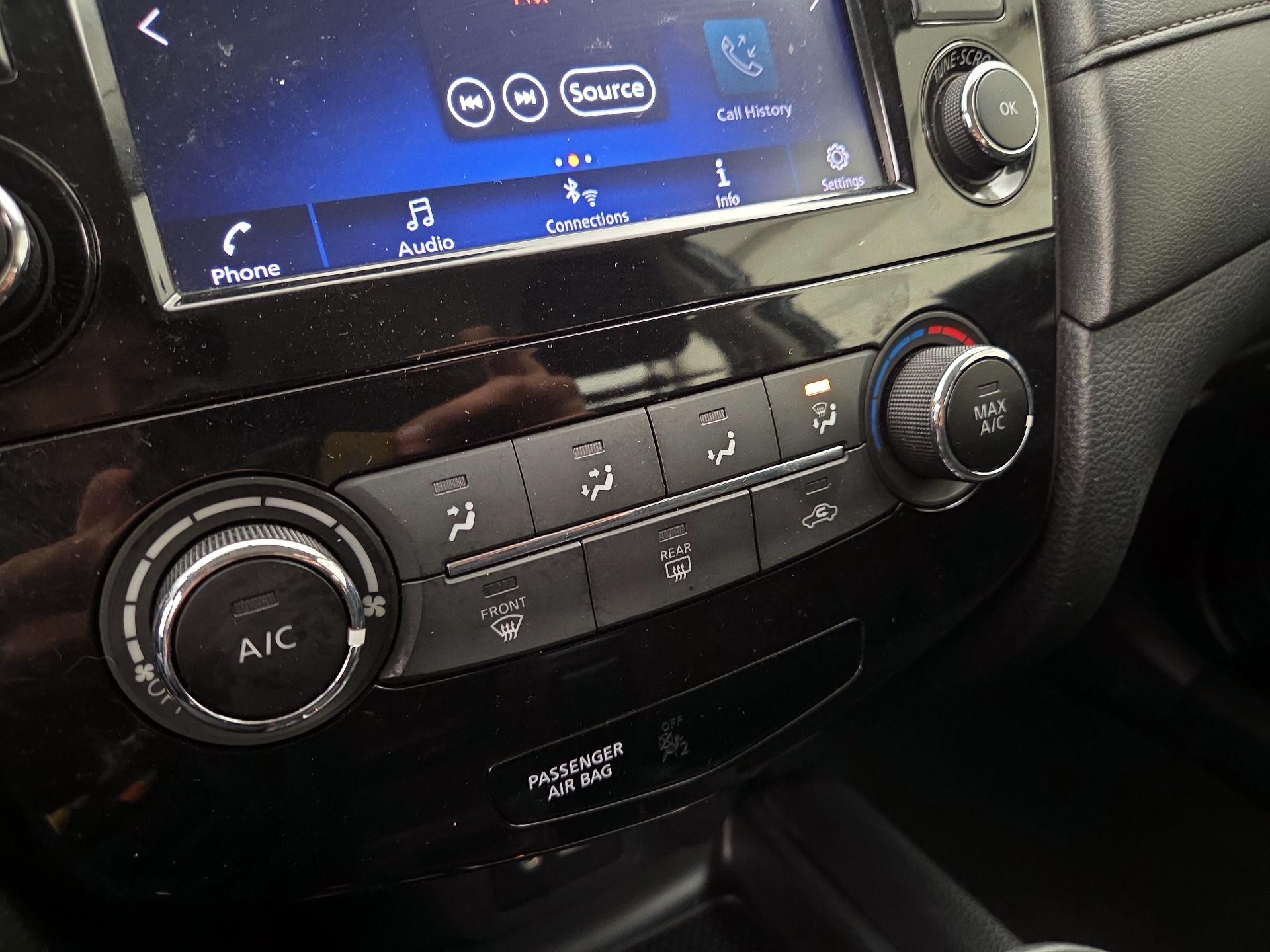 Thumbnail: 2018 Nissan Rogue - 16