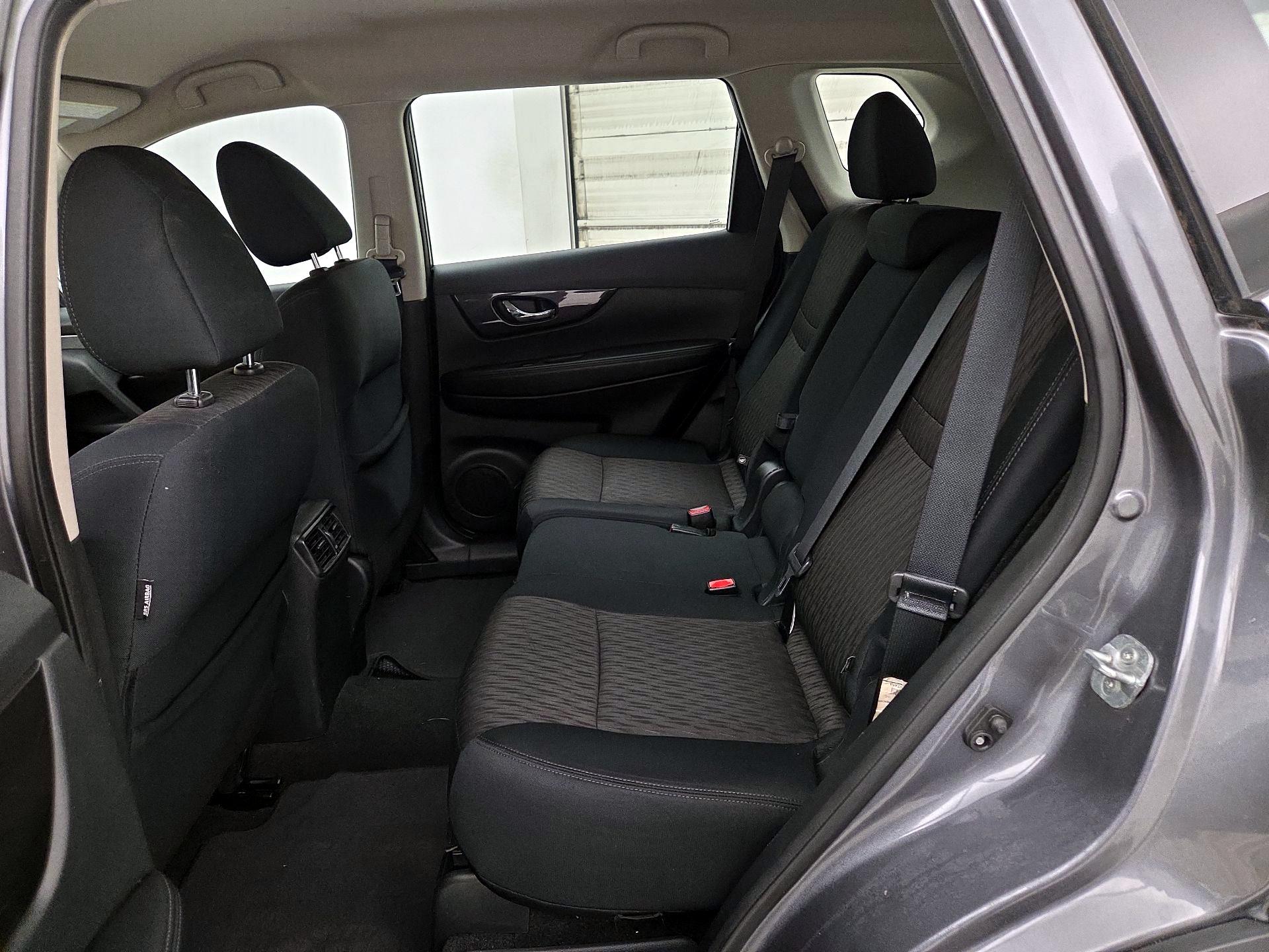 Thumbnail: 2018 Nissan Rogue - 19