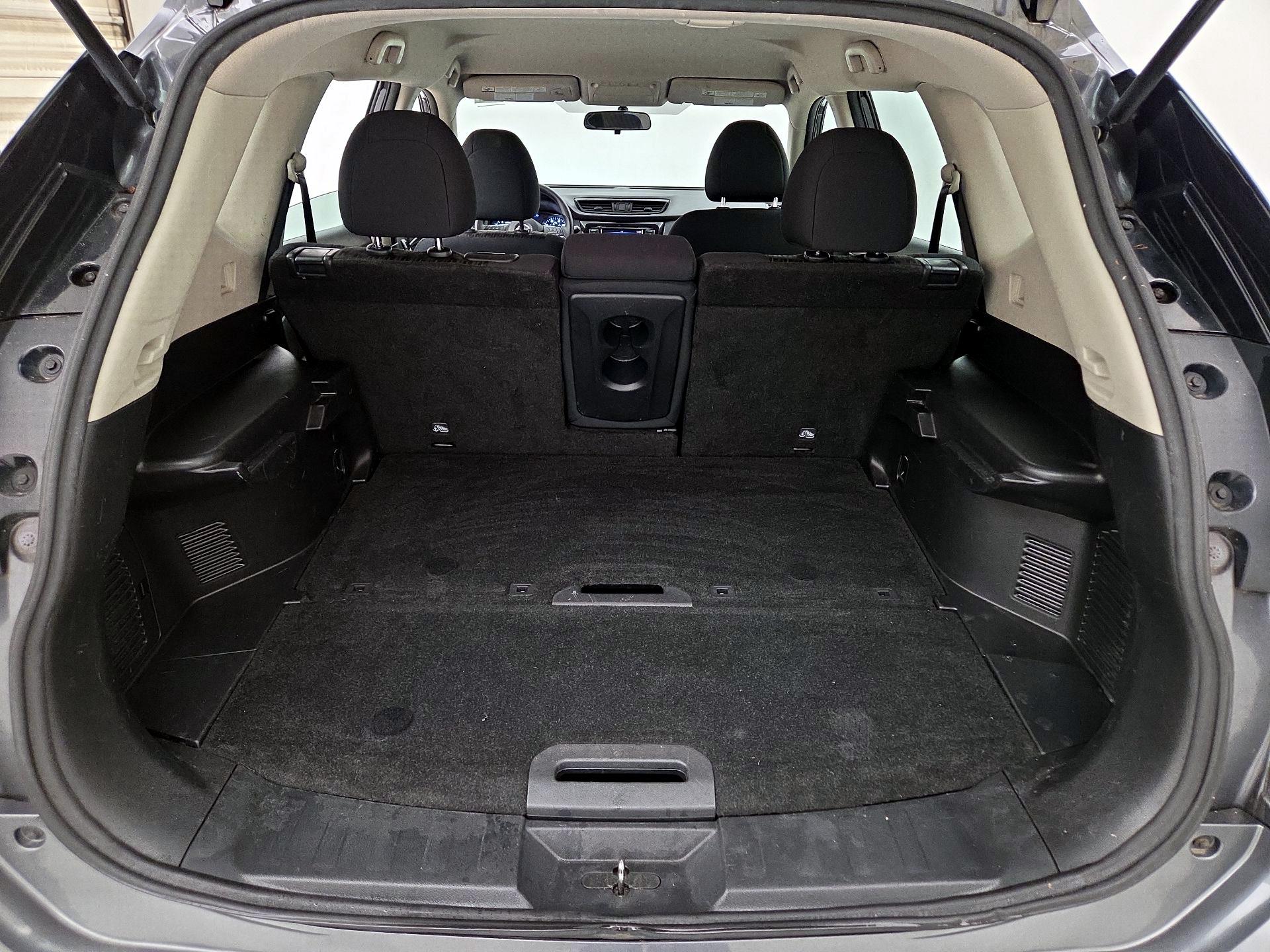 Thumbnail: 2018 Nissan Rogue - 20