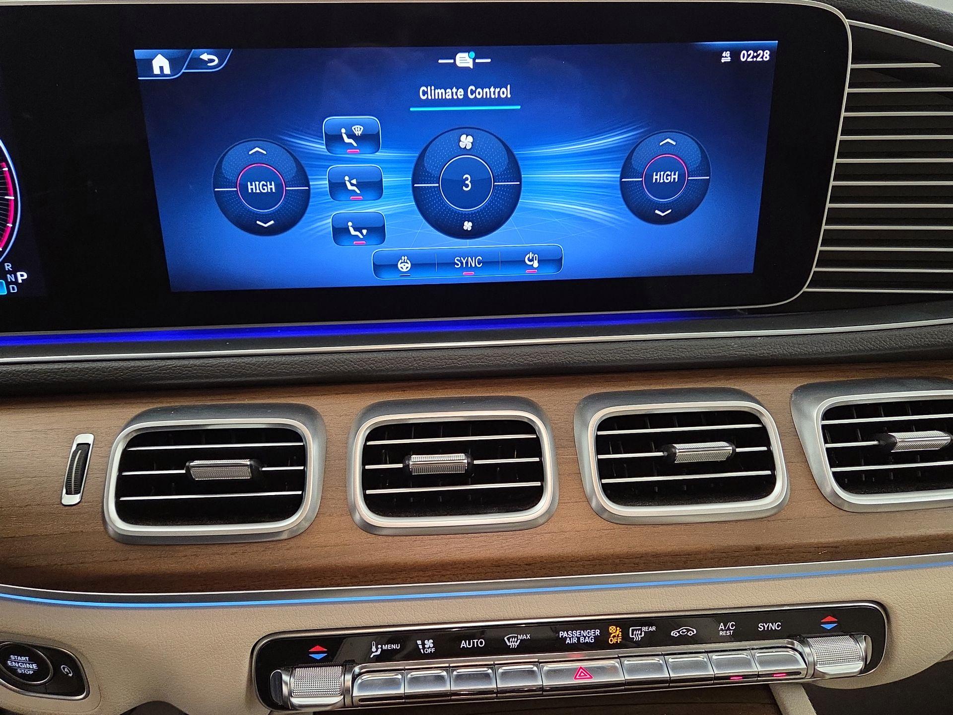 Thumbnail: 2024 Mercedes-Benz GLE - 17