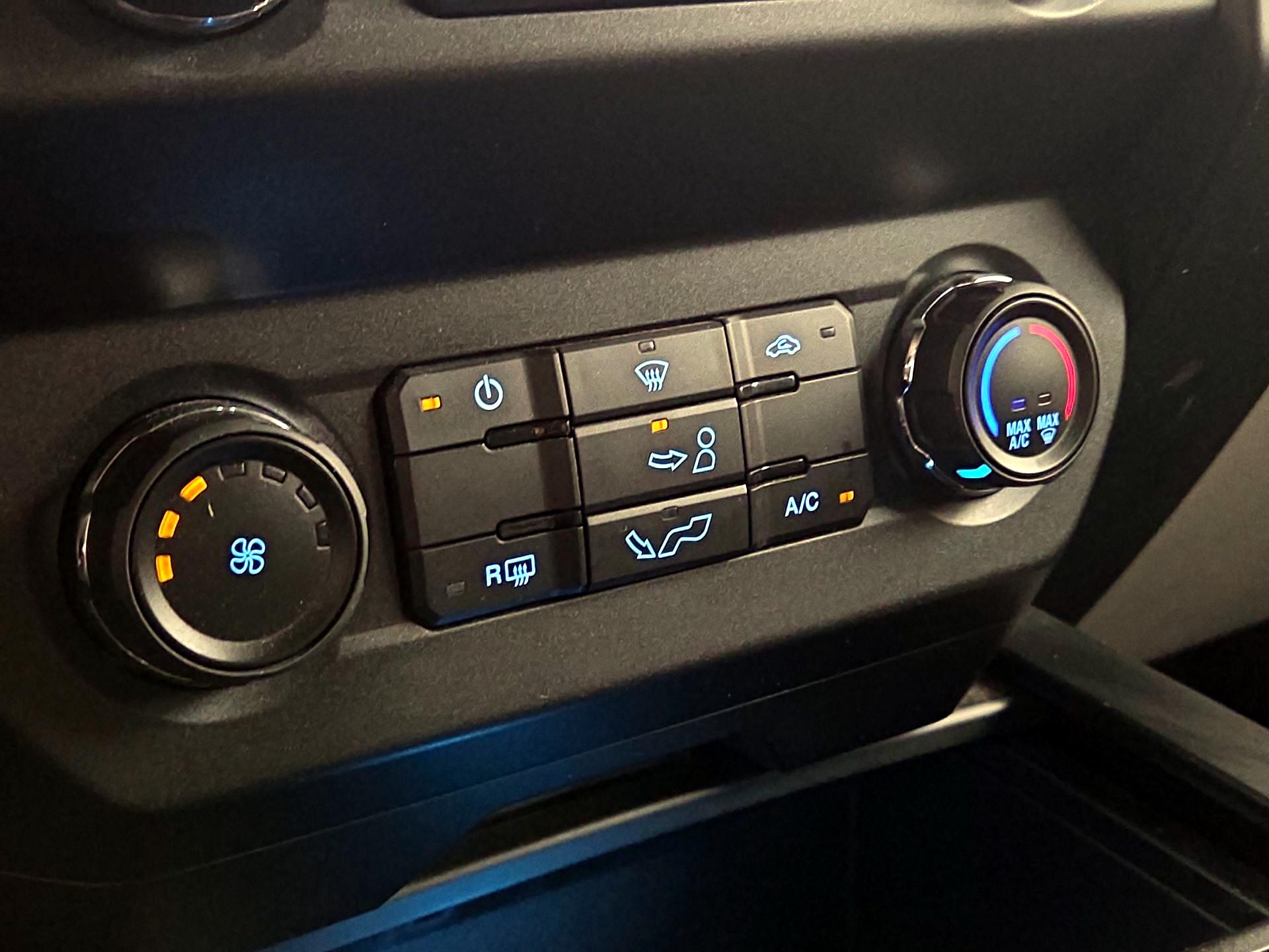 Thumbnail: 2019 Ford F-150 - 16