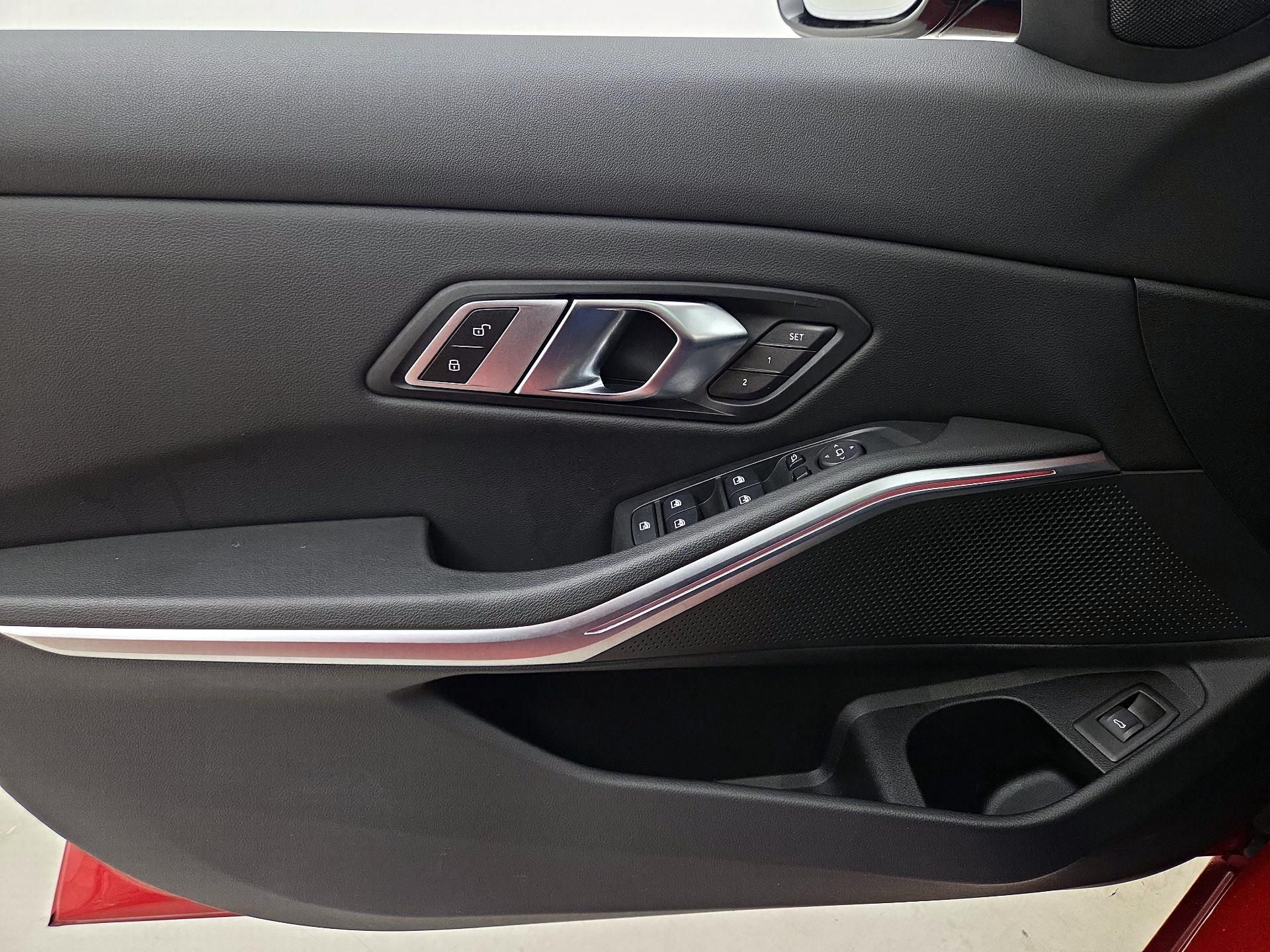 Thumbnail: 2023 BMW 3 Series - 12