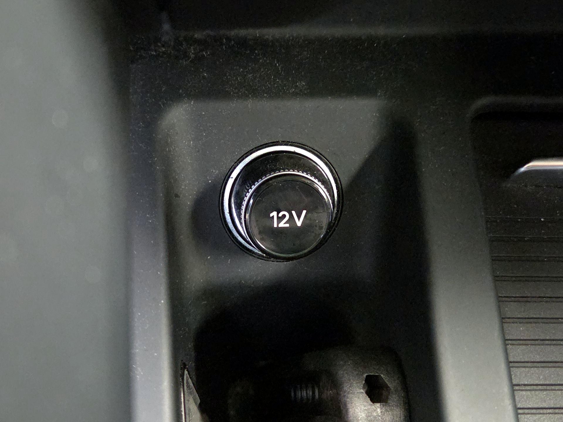 Thumbnail: 2021 Audi e-tron - 18