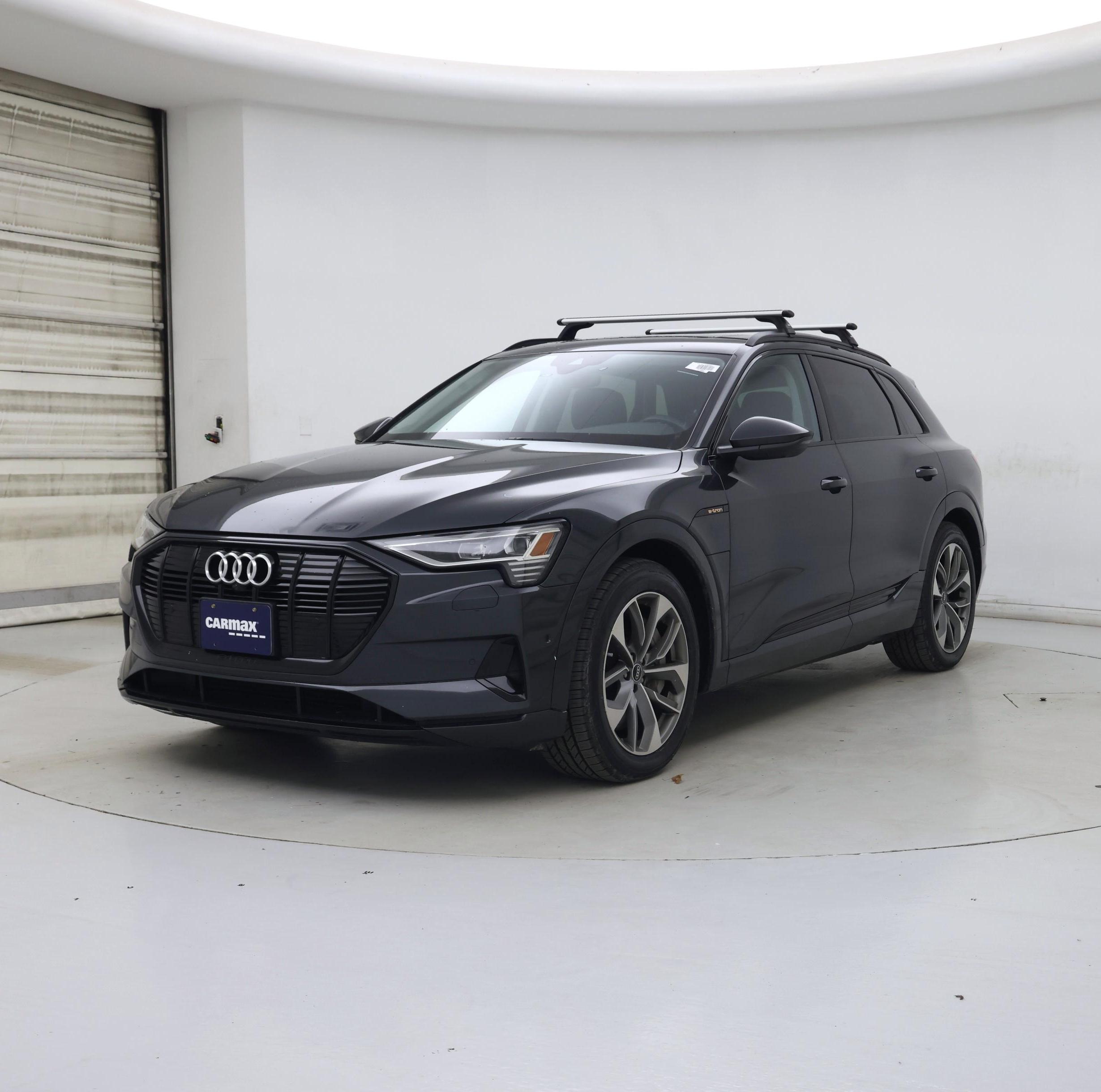 Thumbnail: 2021 Audi e-tron - 4