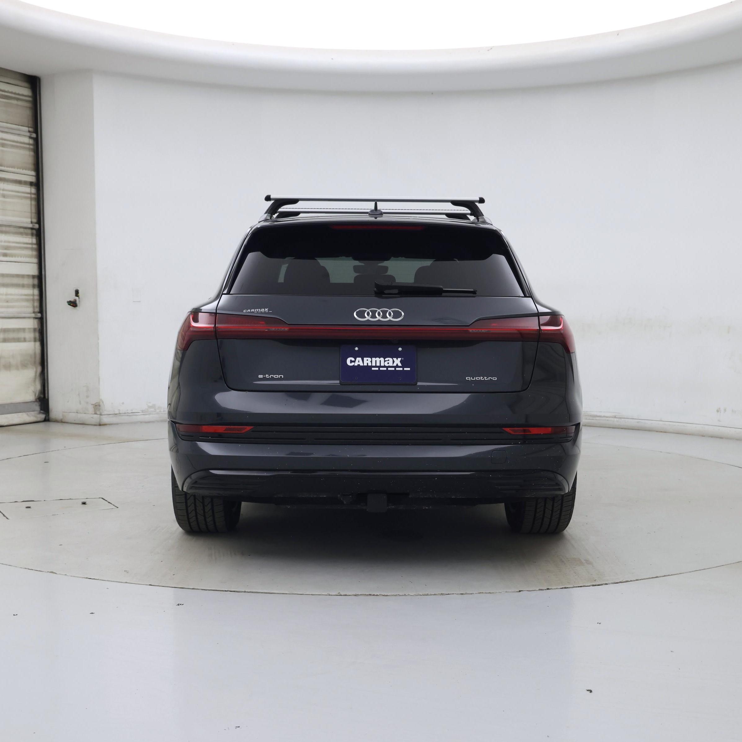 Thumbnail: 2021 Audi e-tron - 6