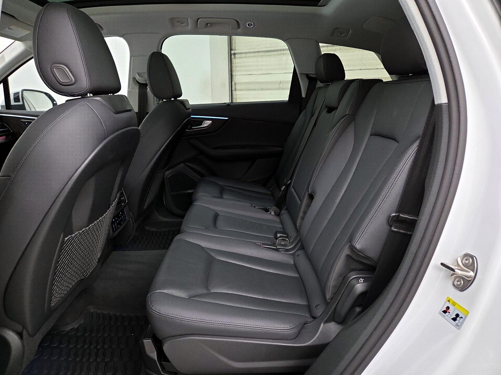 Thumbnail: 2023 Audi Q7 - 20