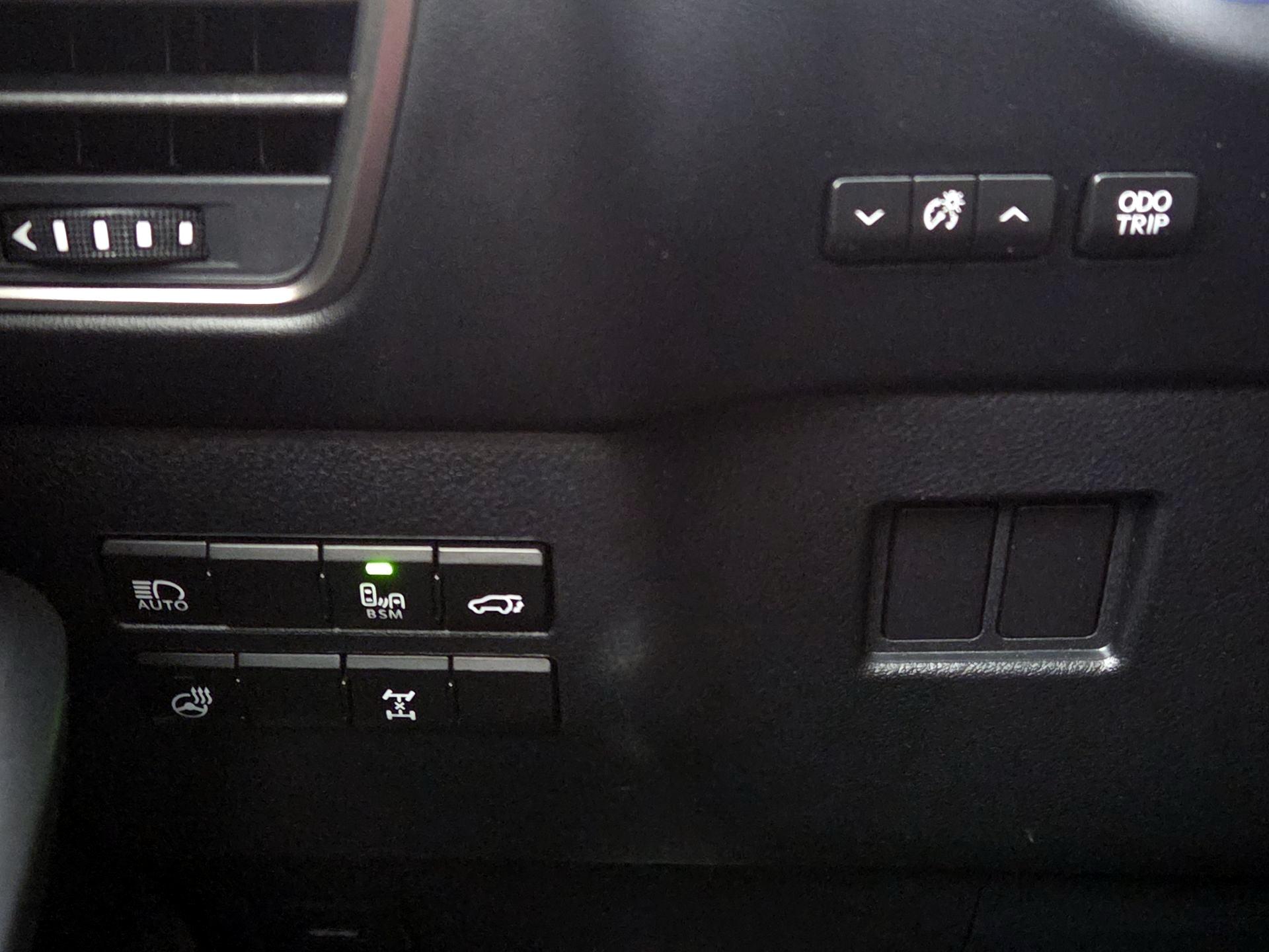 Thumbnail: 2018 Lexus NX - 13