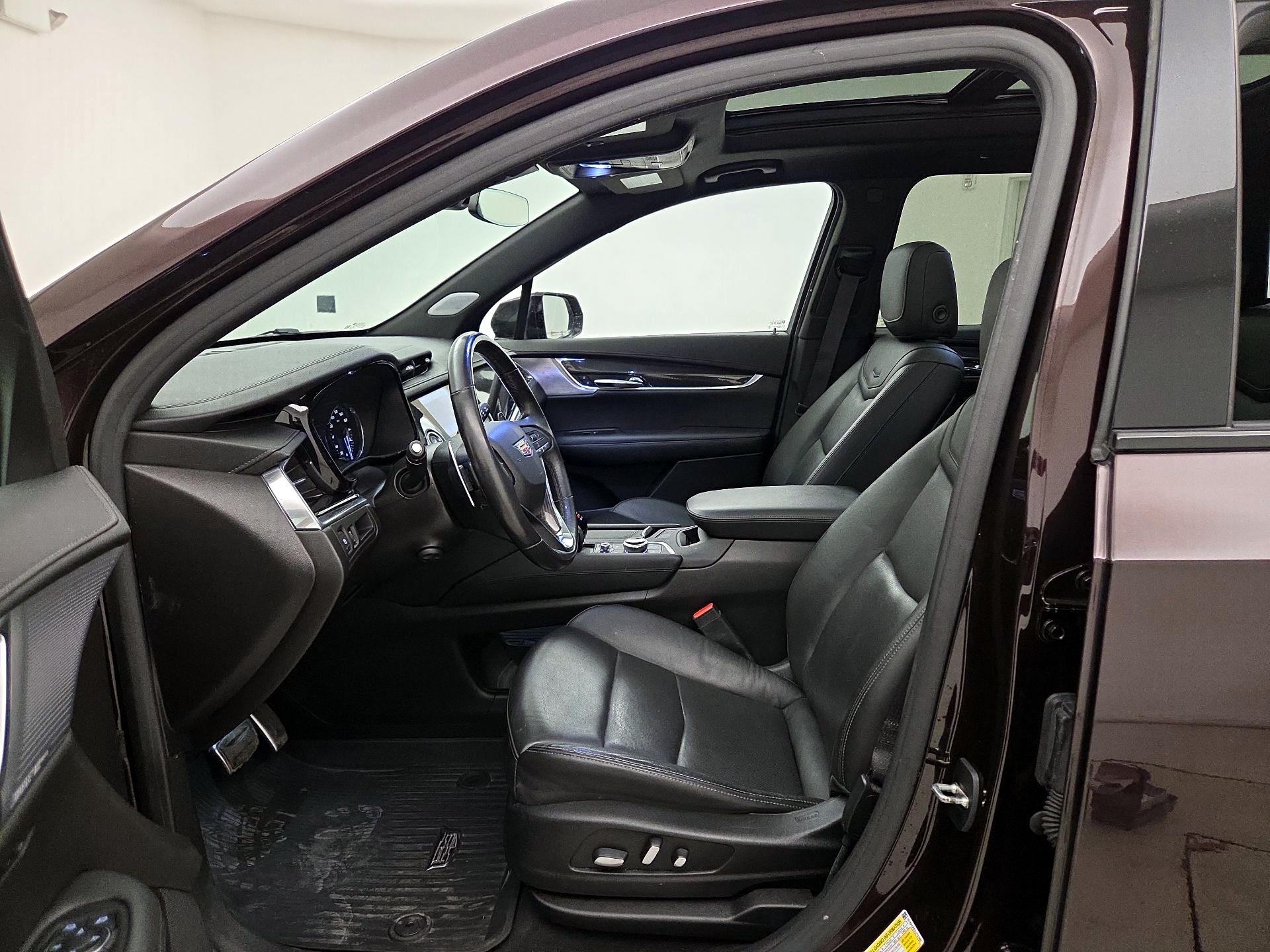Thumbnail: 2020 Cadillac XT6 - 11