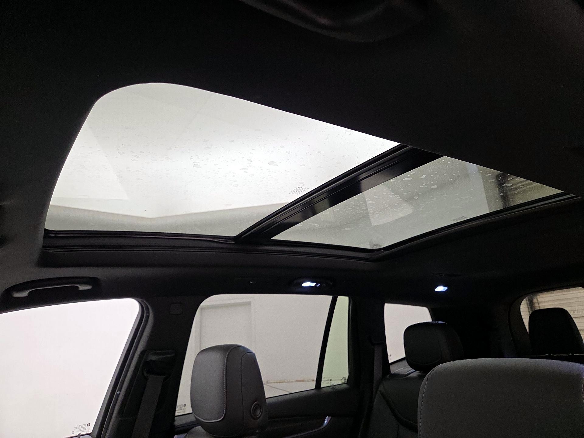 Thumbnail: 2020 Cadillac XT6 - 19
