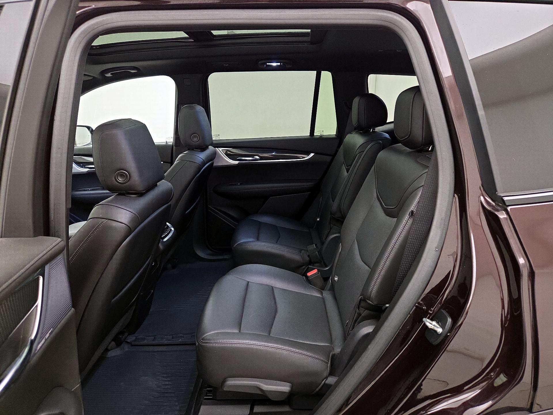 Thumbnail: 2020 Cadillac XT6 - 20