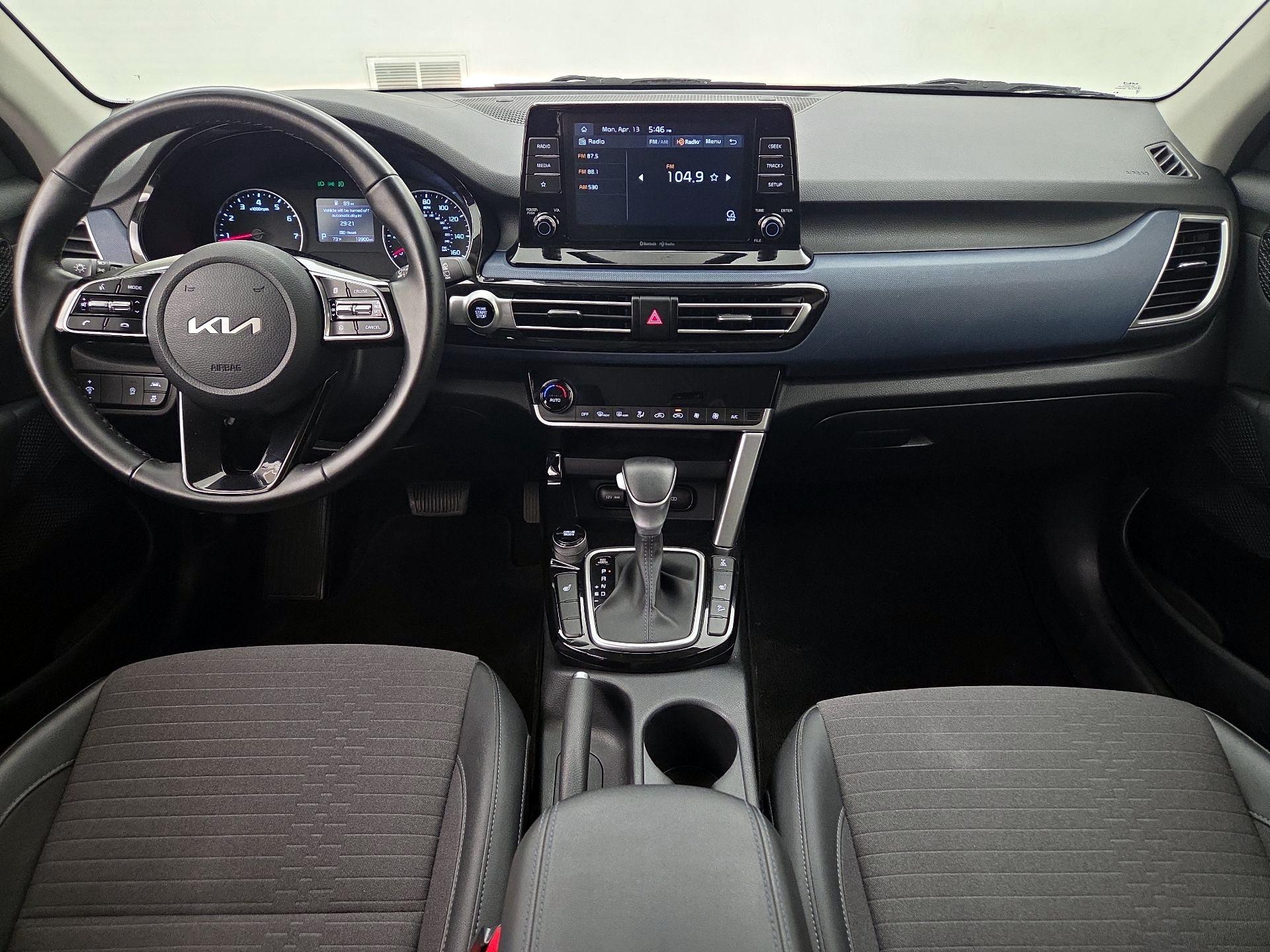 Thumbnail: 2023 Kia Seltos - 9